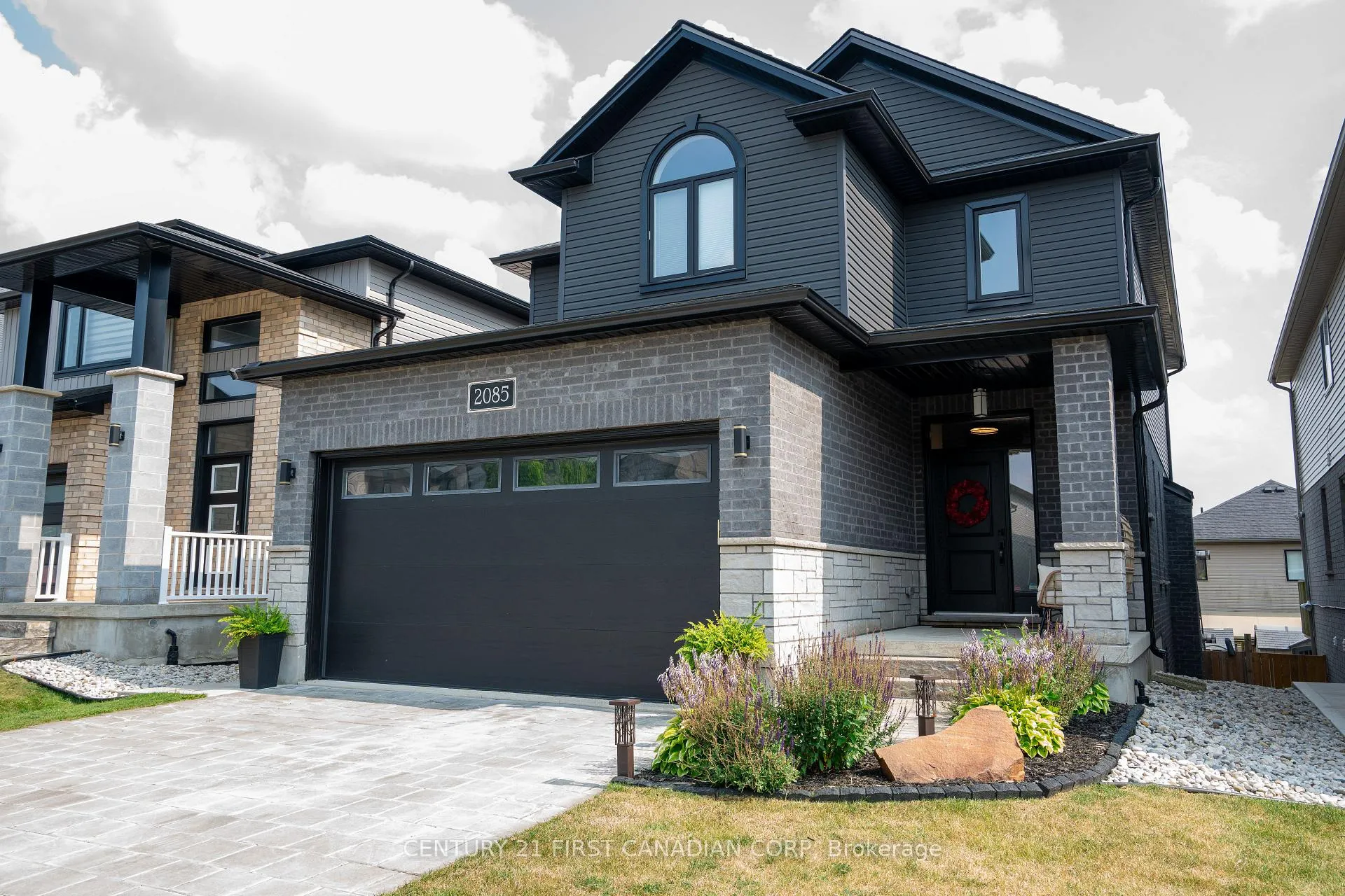 Photo 1 of 2085 Gough Avenue, London, North C — HOMEH