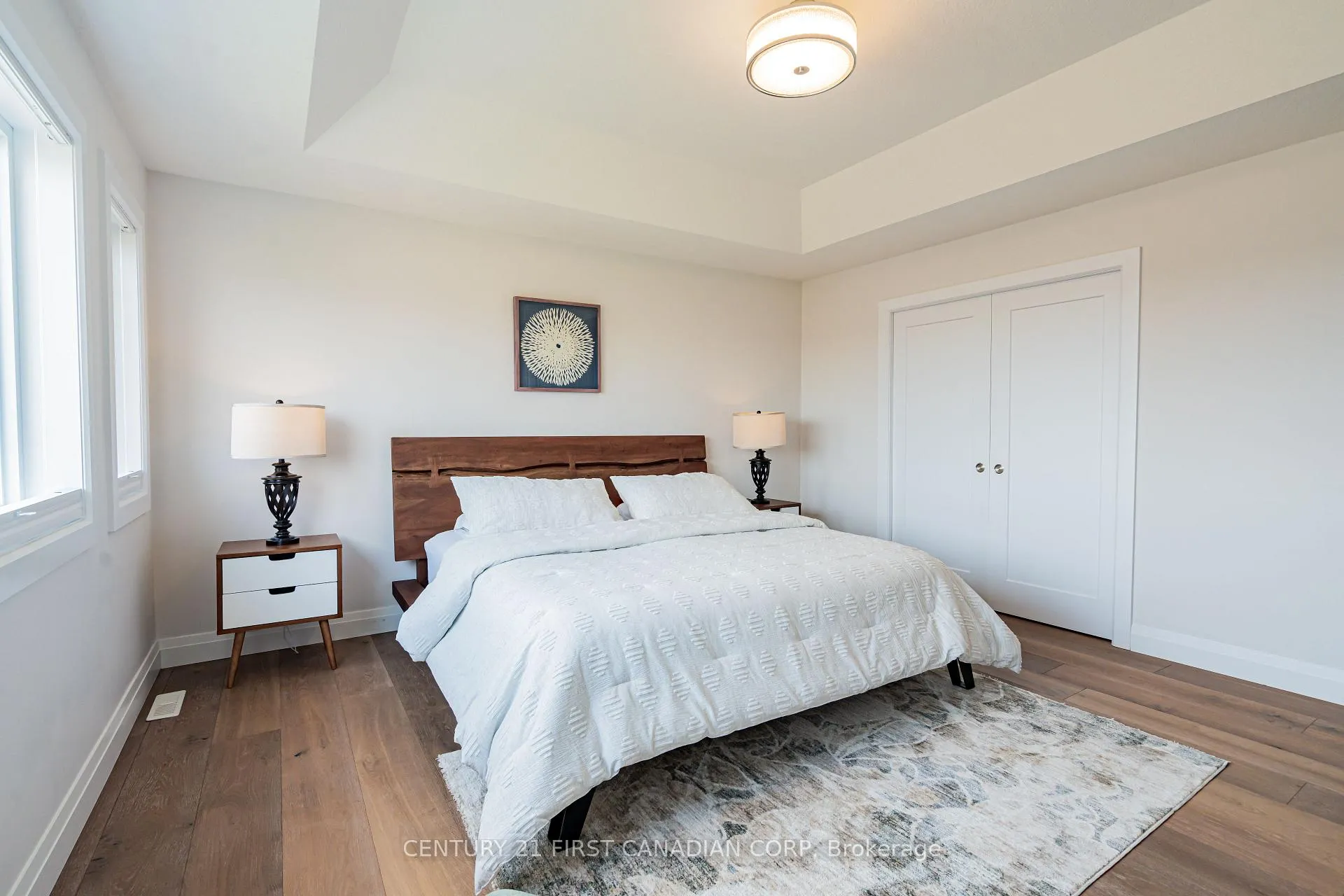 Photo 23 of 2085 Gough Avenue, London, North C — HOMEH