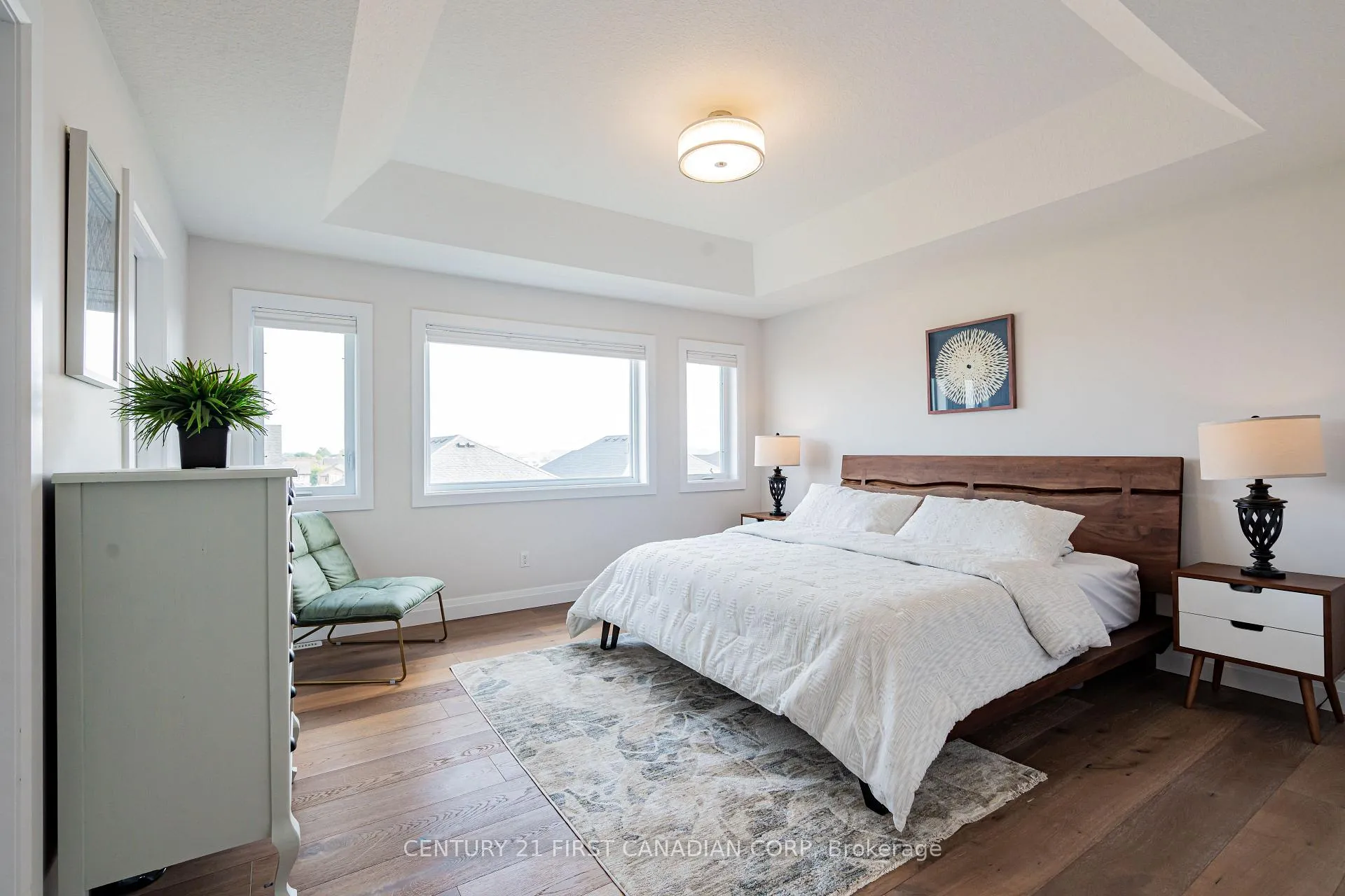 Photo 24 of 2085 Gough Avenue, London, North C — HOMEH