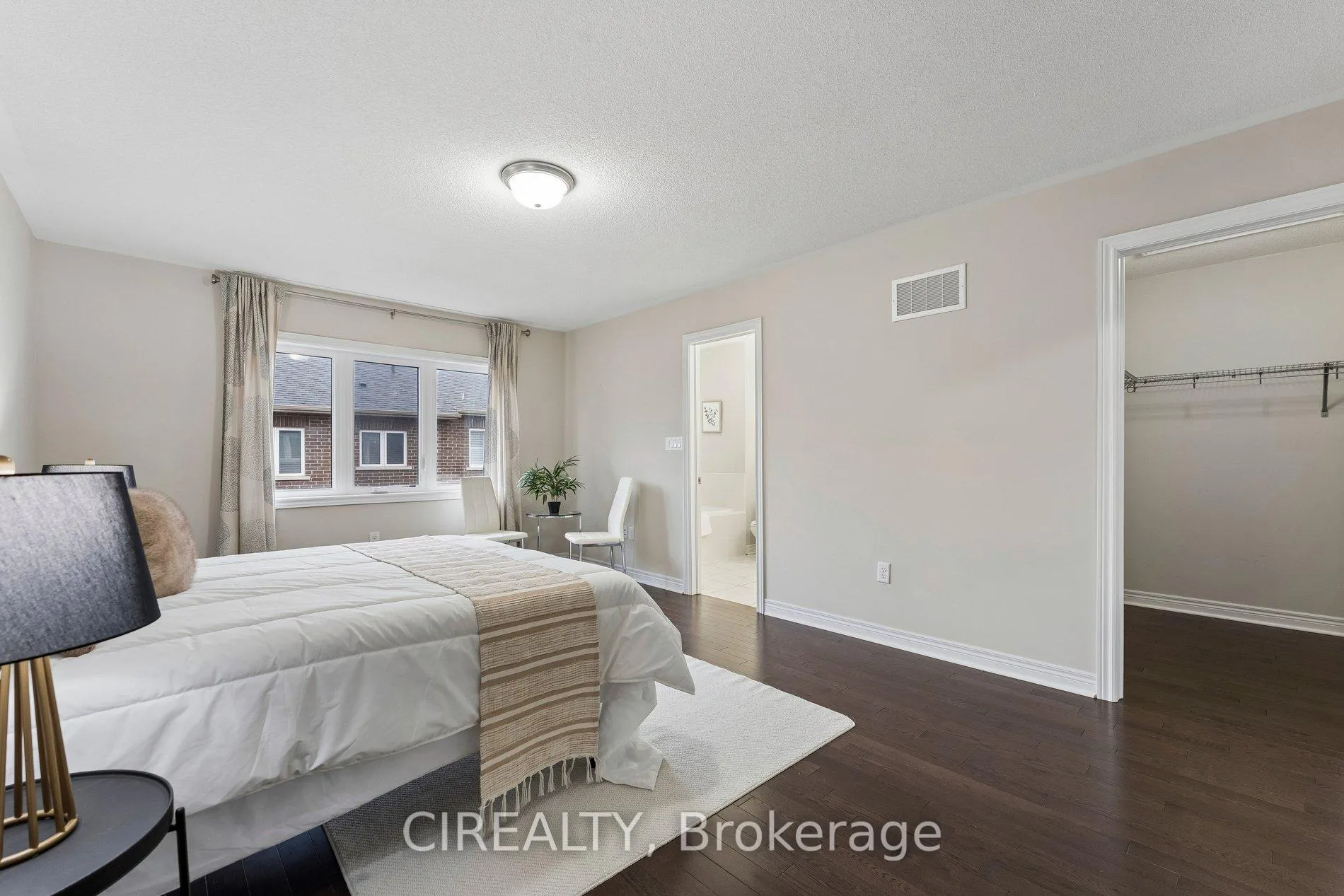 Photo 28 of 71 Finegan Circle, Brampton, Northwest Brampton — HOMEH