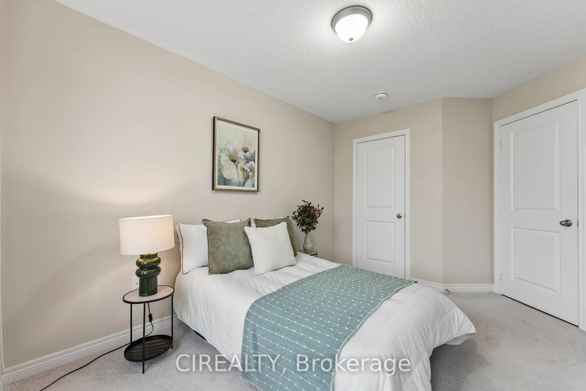 Photo 36 of 71 Finegan Circle, Brampton, Northwest Brampton — HOMEH