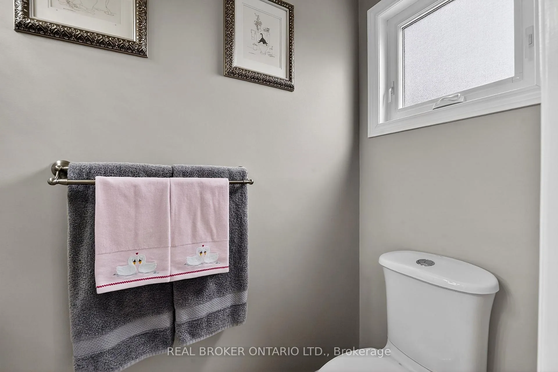 Photo 17 of 474 Knightsbridge Crescent, Hamilton, Ancaster — HOMEH