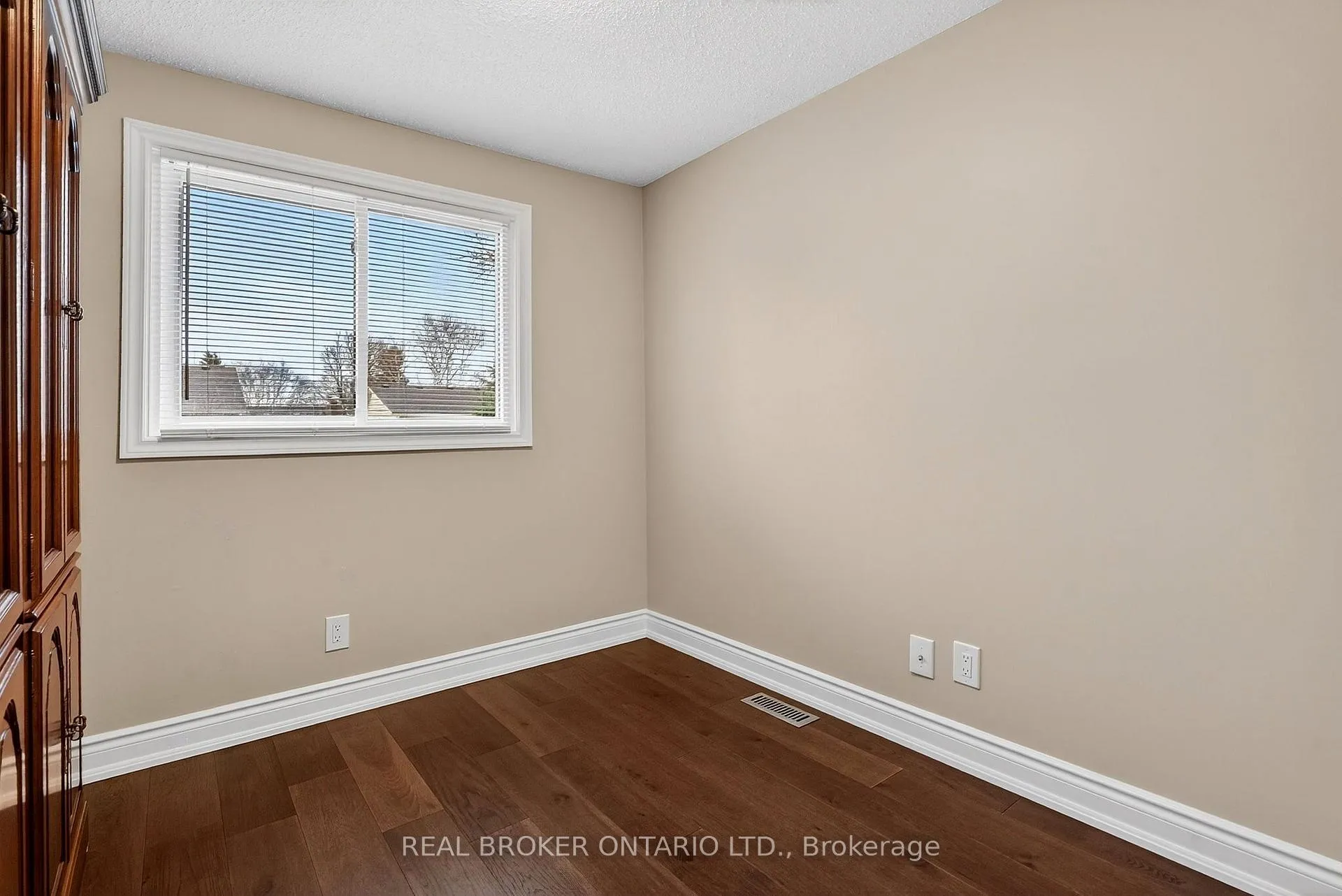 Photo 27 of 474 Knightsbridge Crescent, Hamilton, Ancaster — HOMEH