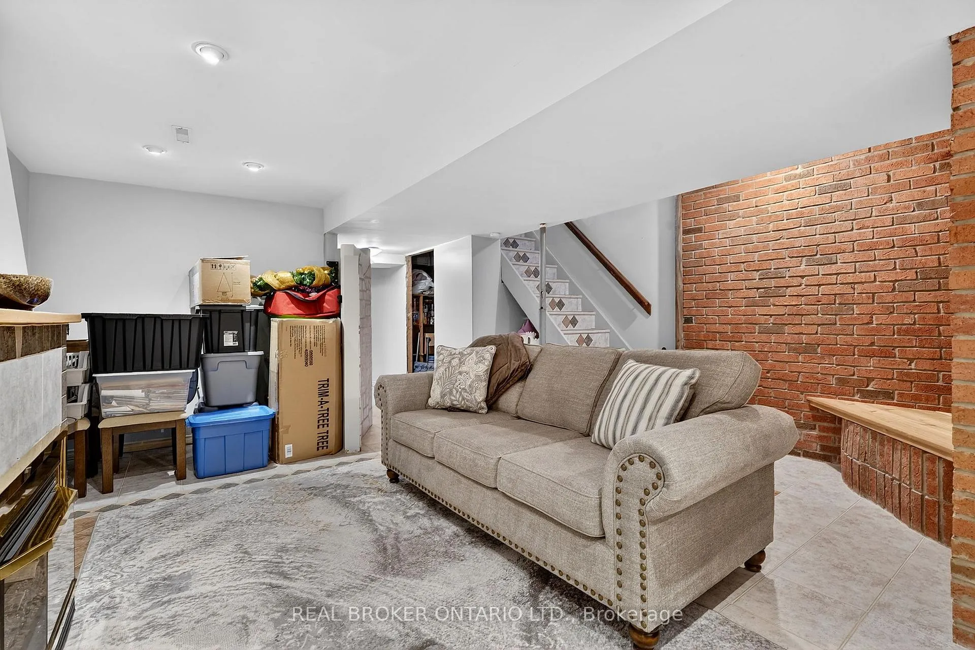 Photo 30 of 474 Knightsbridge Crescent, Hamilton, Ancaster — HOMEH