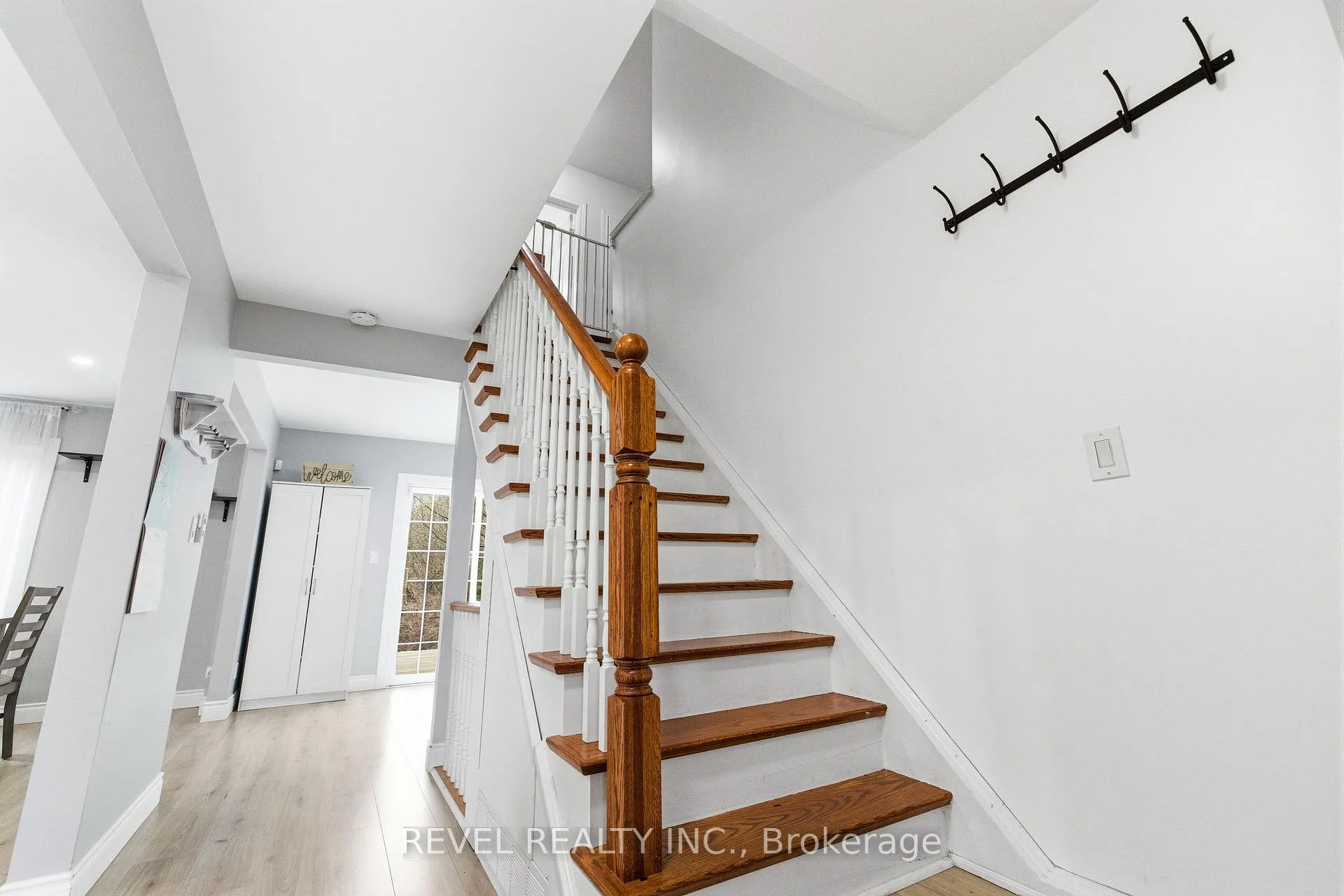 Photo 11 of 396 Wilson Road N, Oshawa, O'Neill — HOMEH