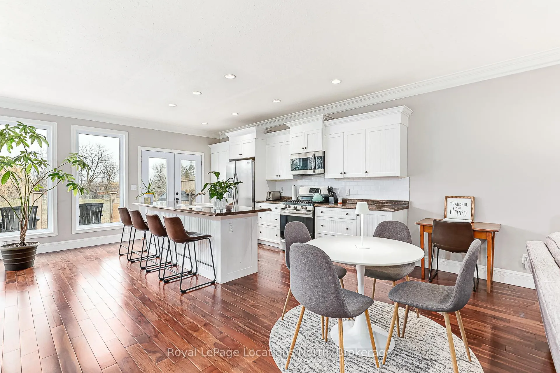 Photo 7 of 73 Findlay Drive, Collingwood — HOMEH