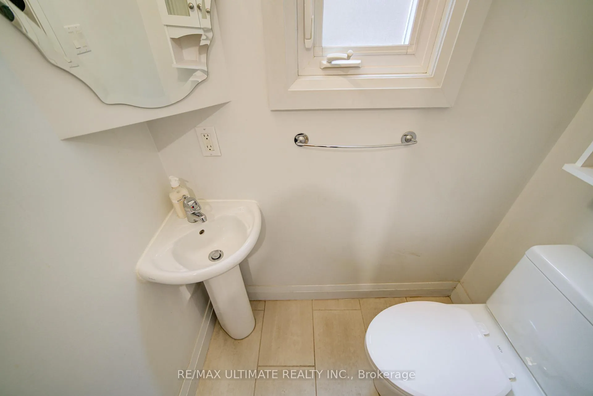 Photo 8 of 51 Epsom Avenue E, Toronto, Woodbine-Lumsden — HOMEH