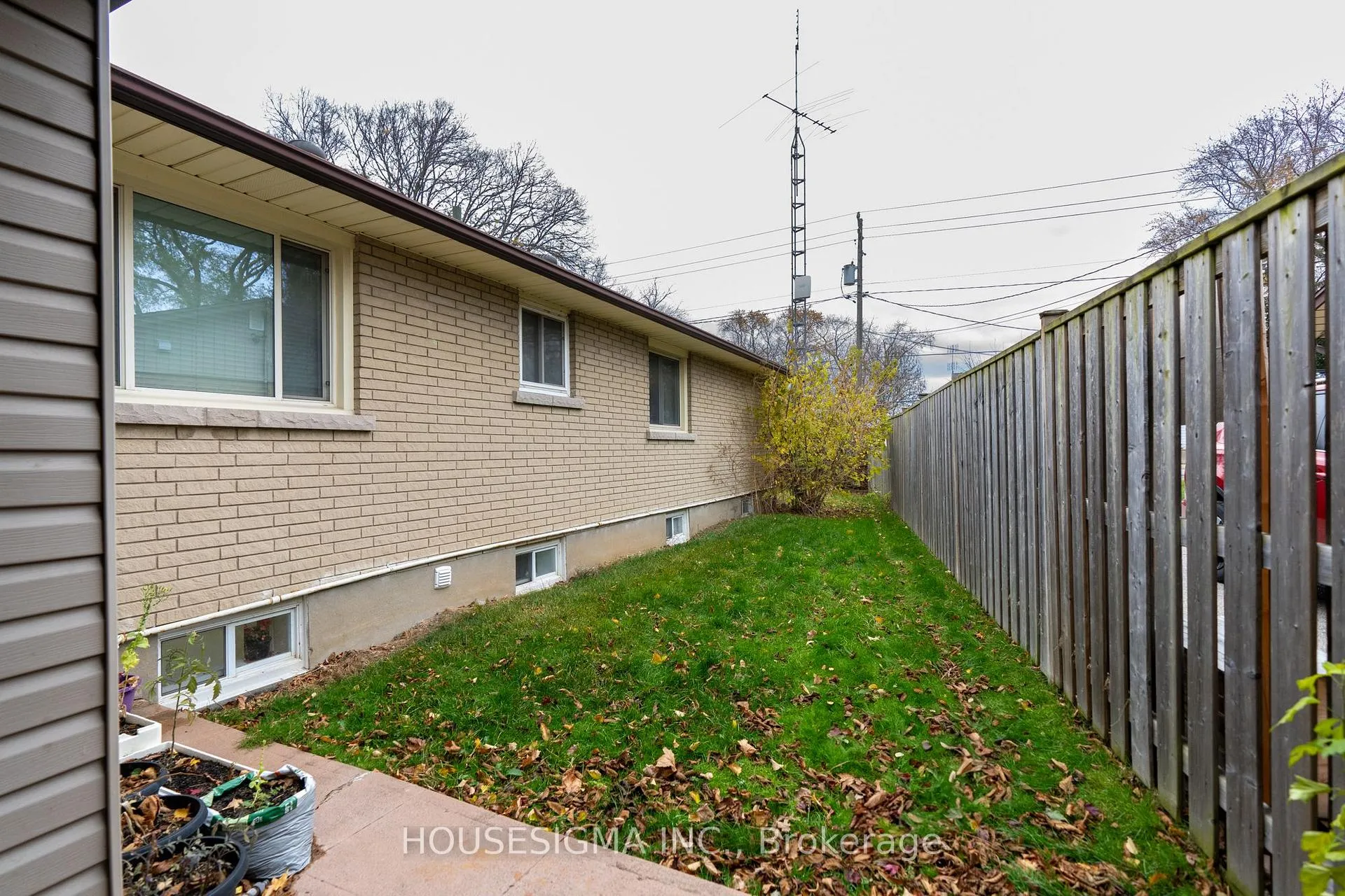 Photo 21 of 1 Cherrylane Drive N, St. Catharines, Vine/Linwell — HOMEH