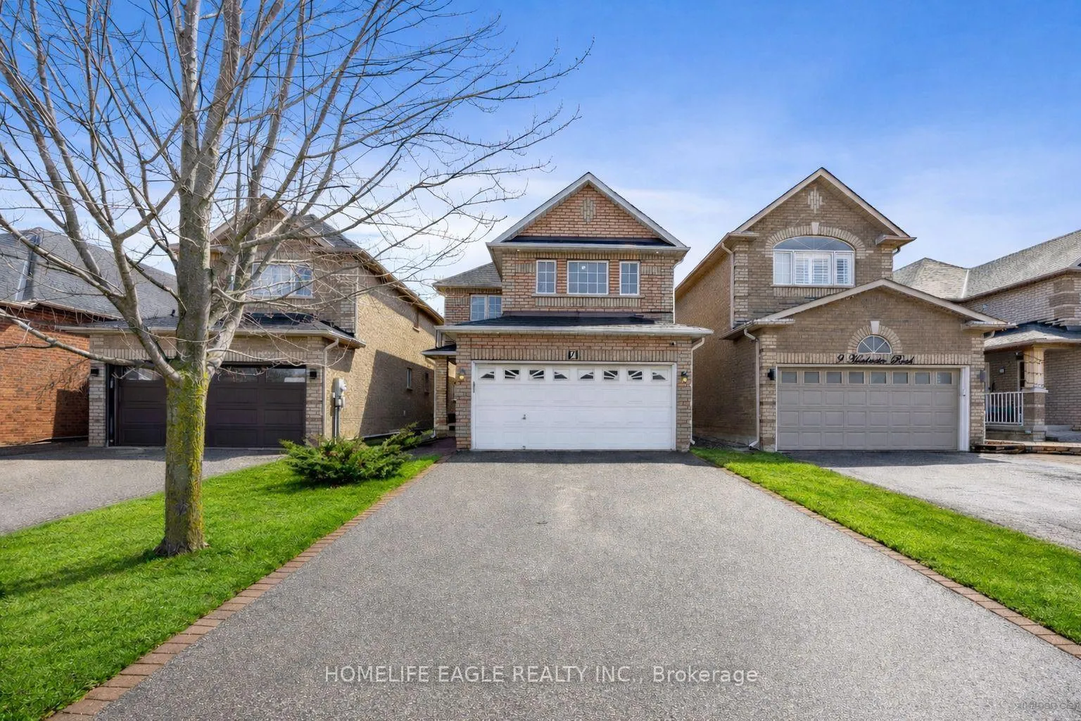Front of 7 Headwater Road