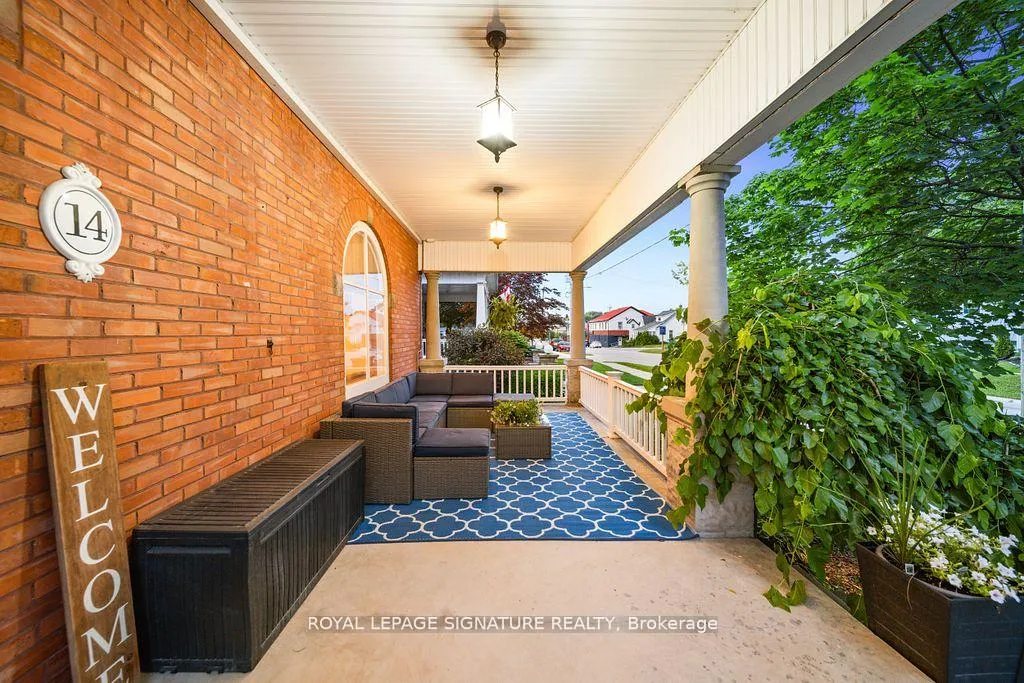 Photo 4 of 14 Goshen Street S, Bluewater, Zurich — HOMEH