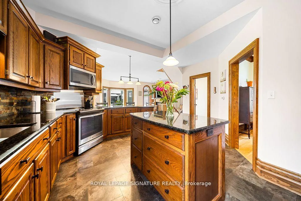 Photo 15 of 14 Goshen Street S, Bluewater, Zurich — HOMEH