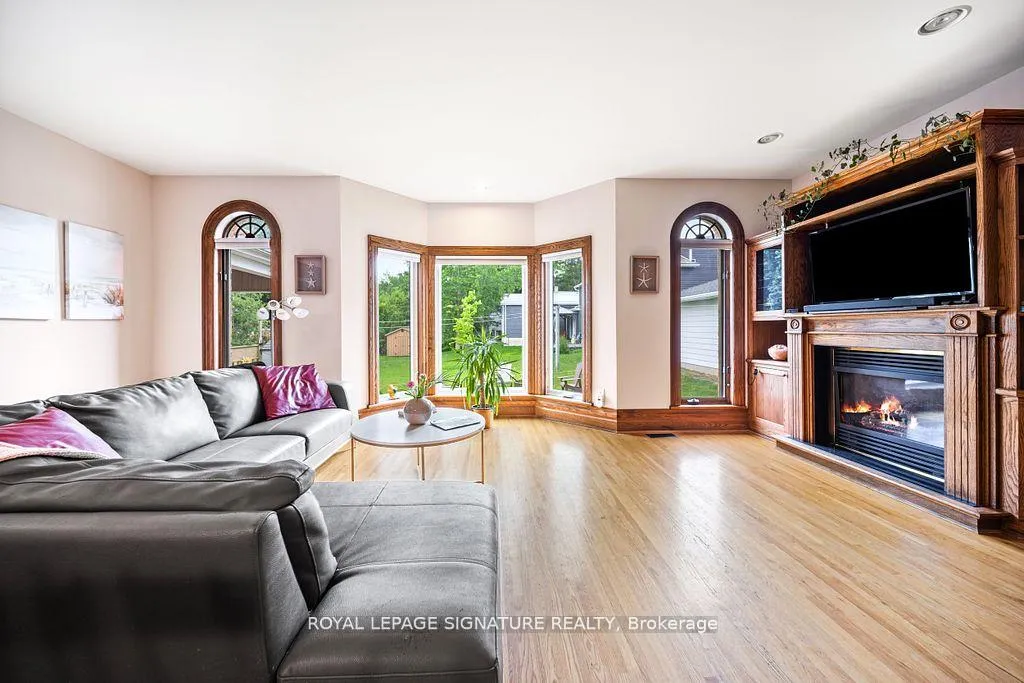 Photo 16 of 14 Goshen Street S, Bluewater, Zurich — HOMEH