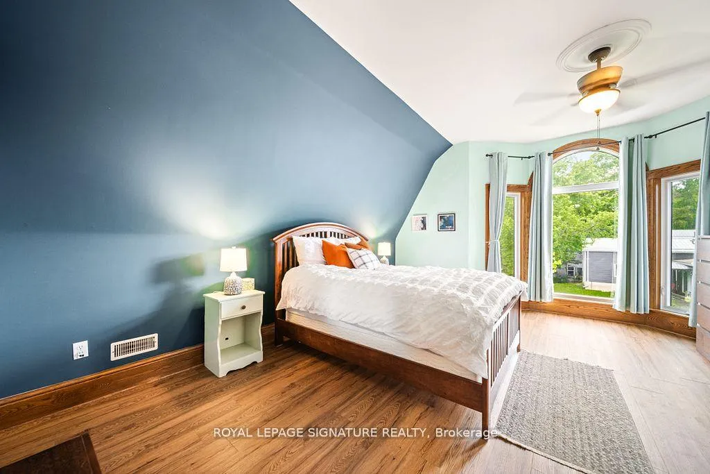 Photo 27 of 14 Goshen Street S, Bluewater, Zurich — HOMEH
