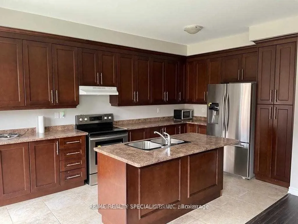 Photo 7 of 40 Kawana Road, Brampton, Bram West — HOMEH