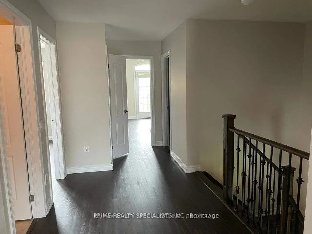 Photo 15 of 40 Kawana Road, Brampton, Bram West — HOMEH