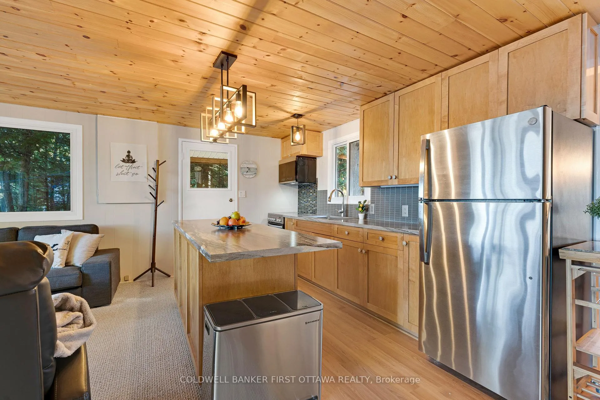 Photo 8 of 334 Featherston Lane, Tay Valley, Bathurst/Burgess & Sherbrooke (South Sherbrooke) Twp — HOMEH