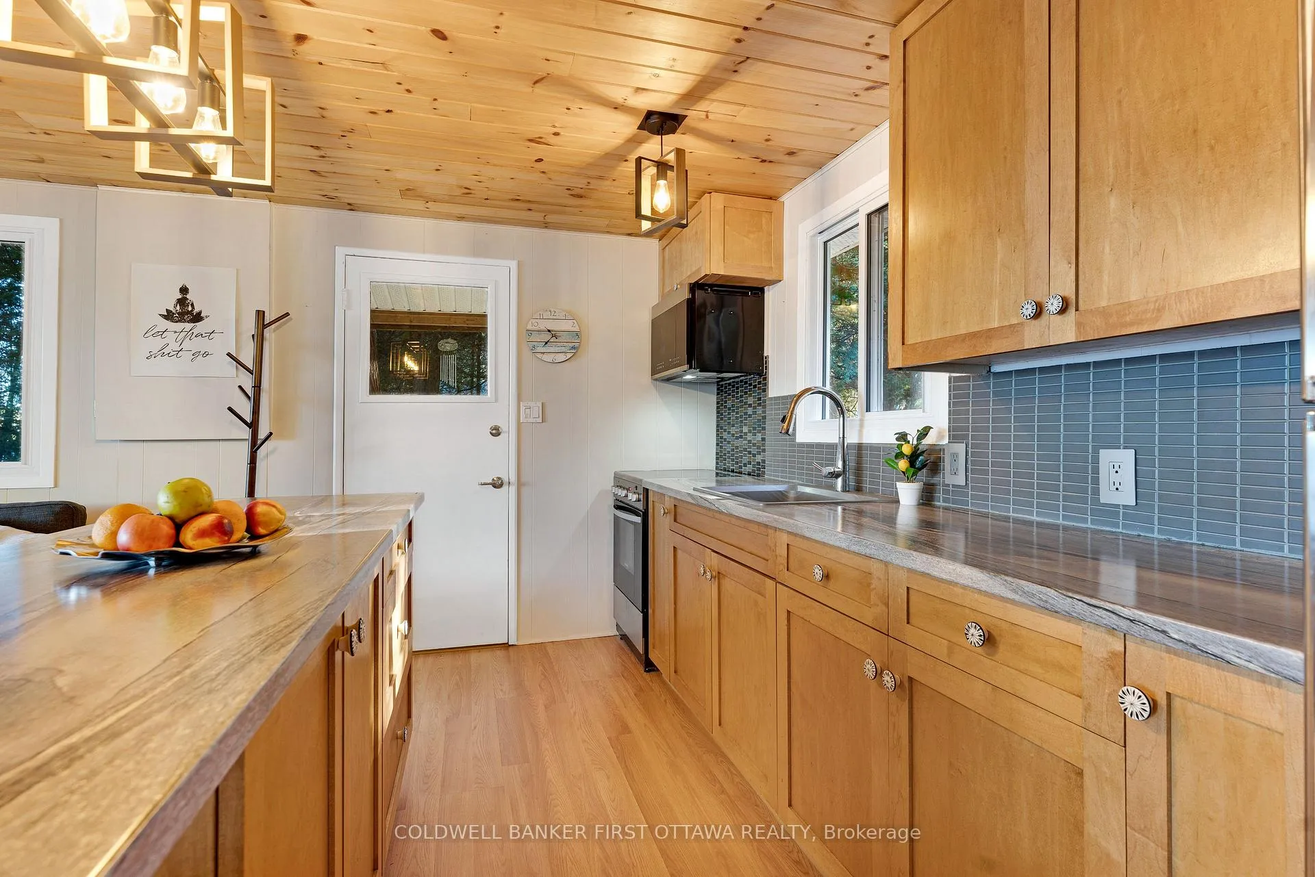 Photo 9 of 334 Featherston Lane, Tay Valley, Bathurst/Burgess & Sherbrooke (South Sherbrooke) Twp — HOMEH