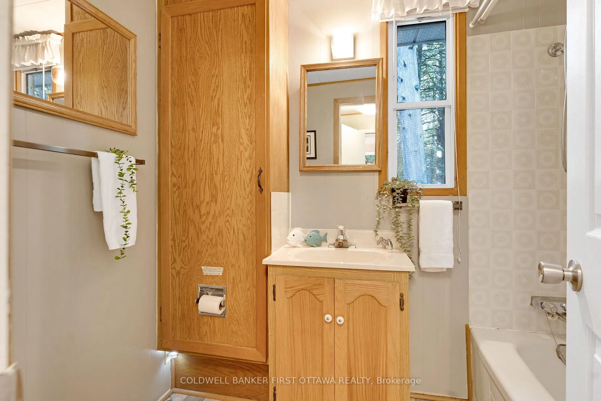 Photo 19 of 334 Featherston Lane, Tay Valley, Bathurst/Burgess & Sherbrooke (South Sherbrooke) Twp — HOMEH