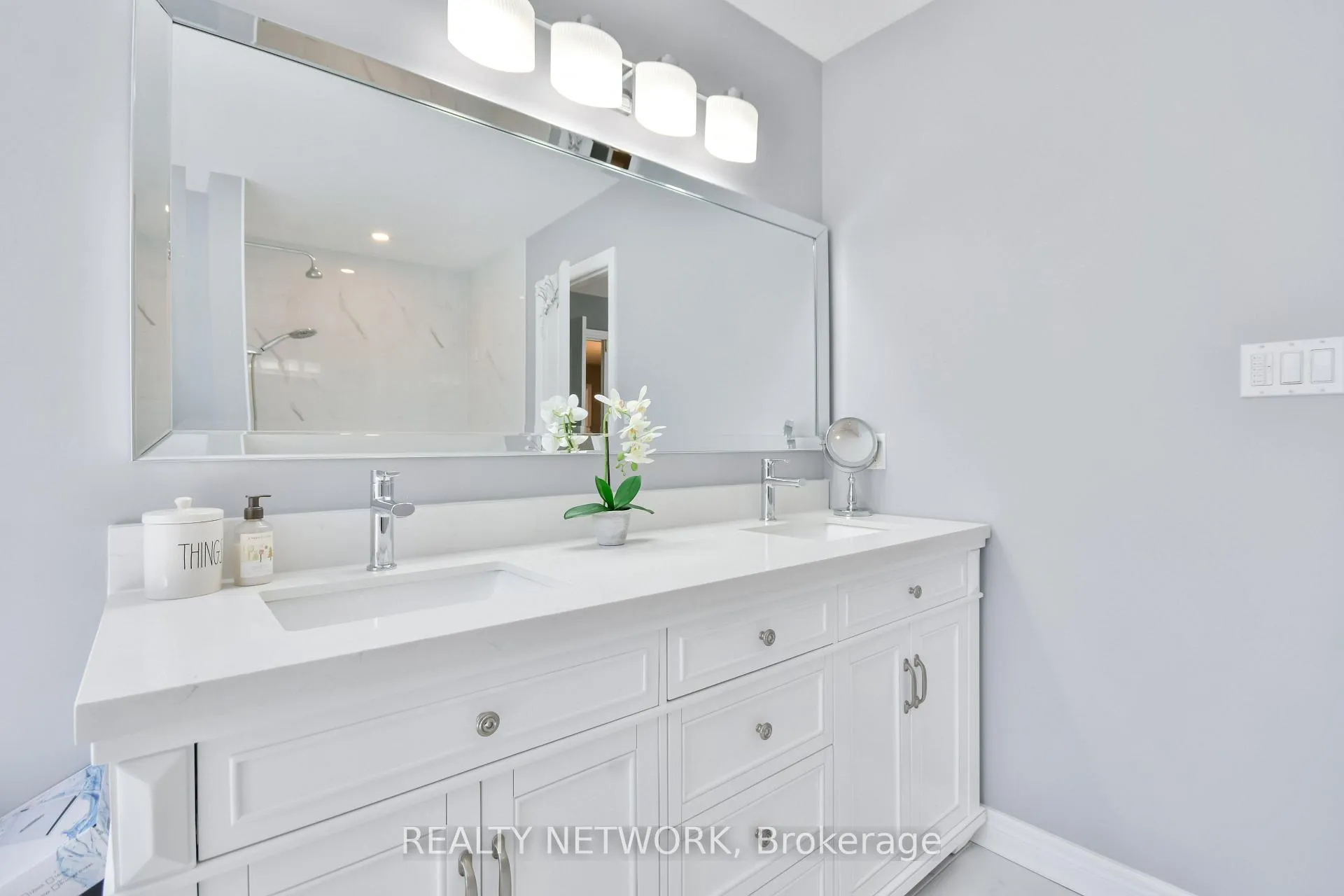 Photo 26 of 5 Camelot Square, Barrie, Innis-Shore — HOMEH