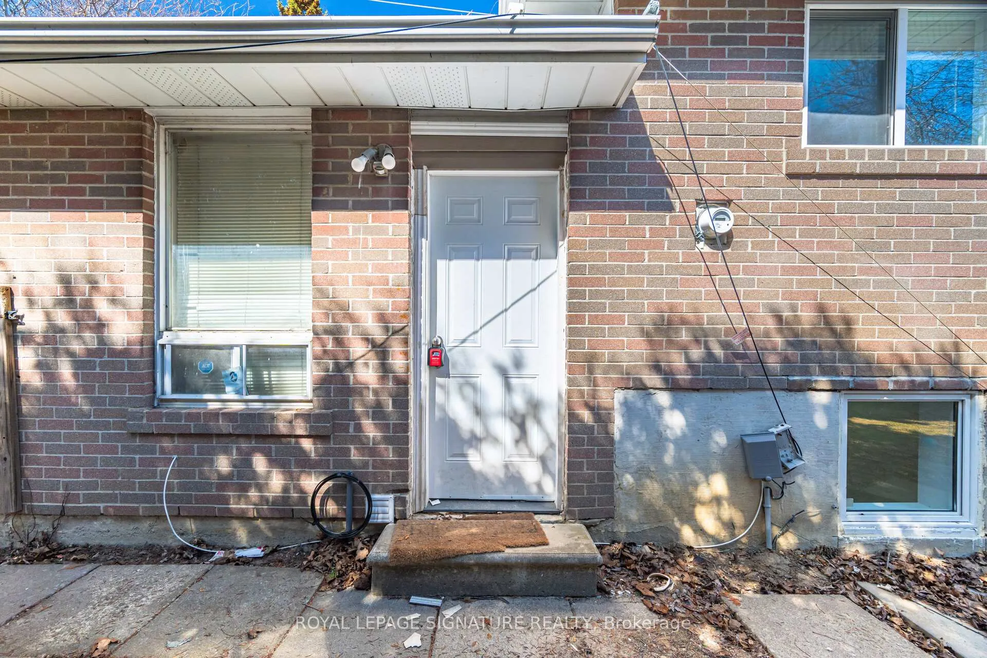 Photo 6 of Unit 2, 75 Bartley Bull Parkway, Brampton, Brampton East — HOMEH
