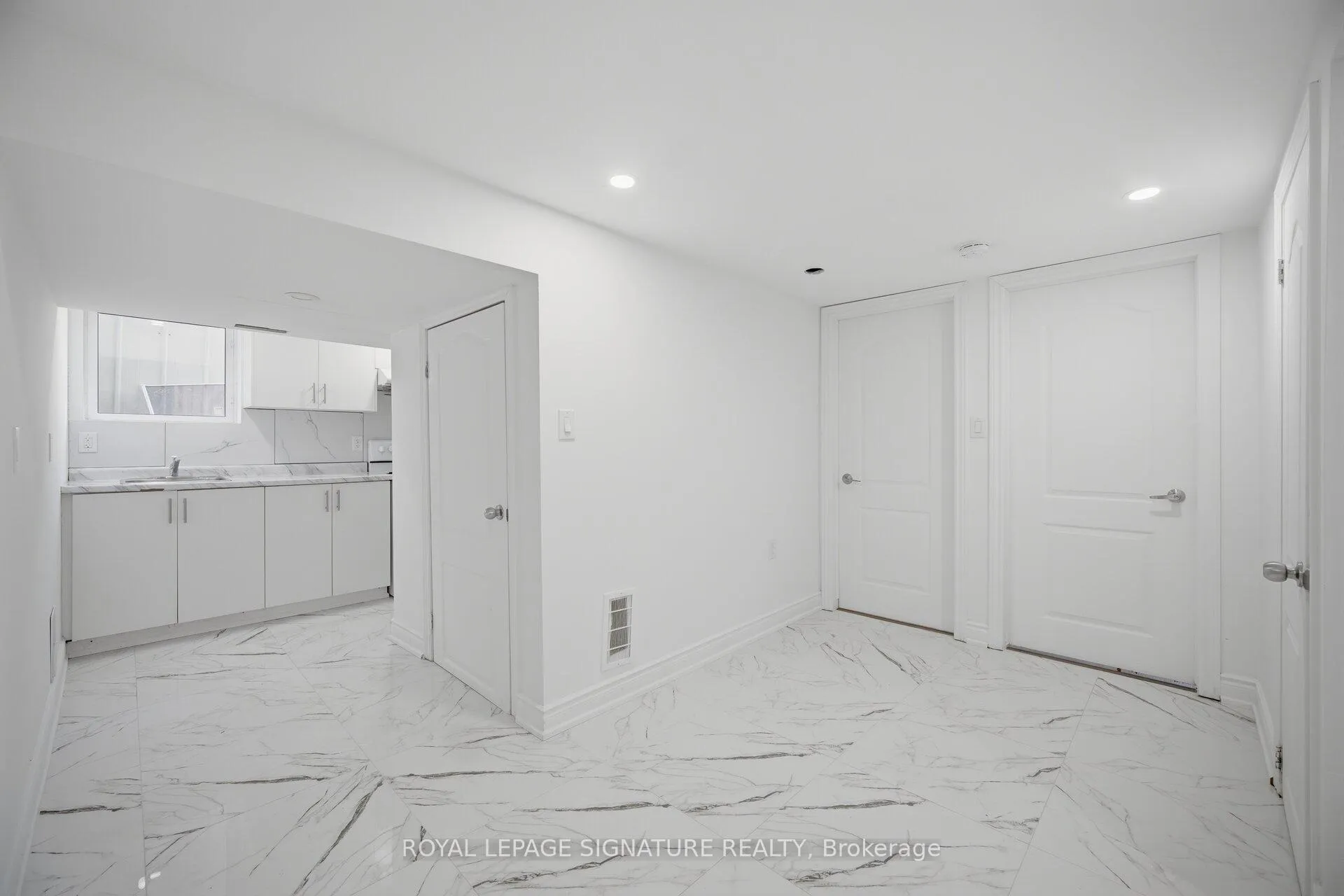 Photo 12 of Unit 2, 75 Bartley Bull Parkway, Brampton, Brampton East — HOMEH