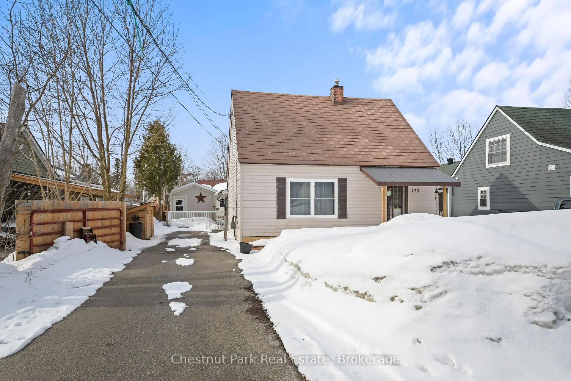 Photo 3 of 175 Crescent Drive, Gravenhurst, Muskoka (S) — HOMEH