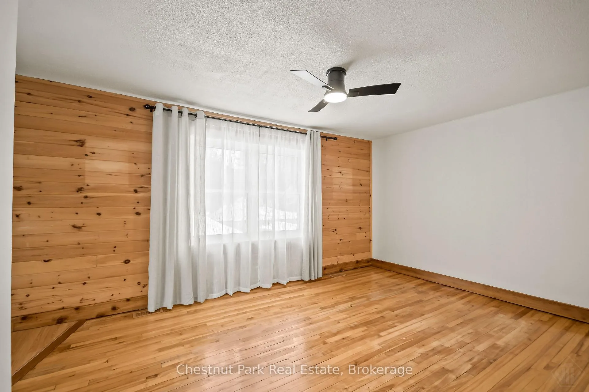 Photo 8 of 175 Crescent Drive, Gravenhurst, Muskoka (S) — HOMEH