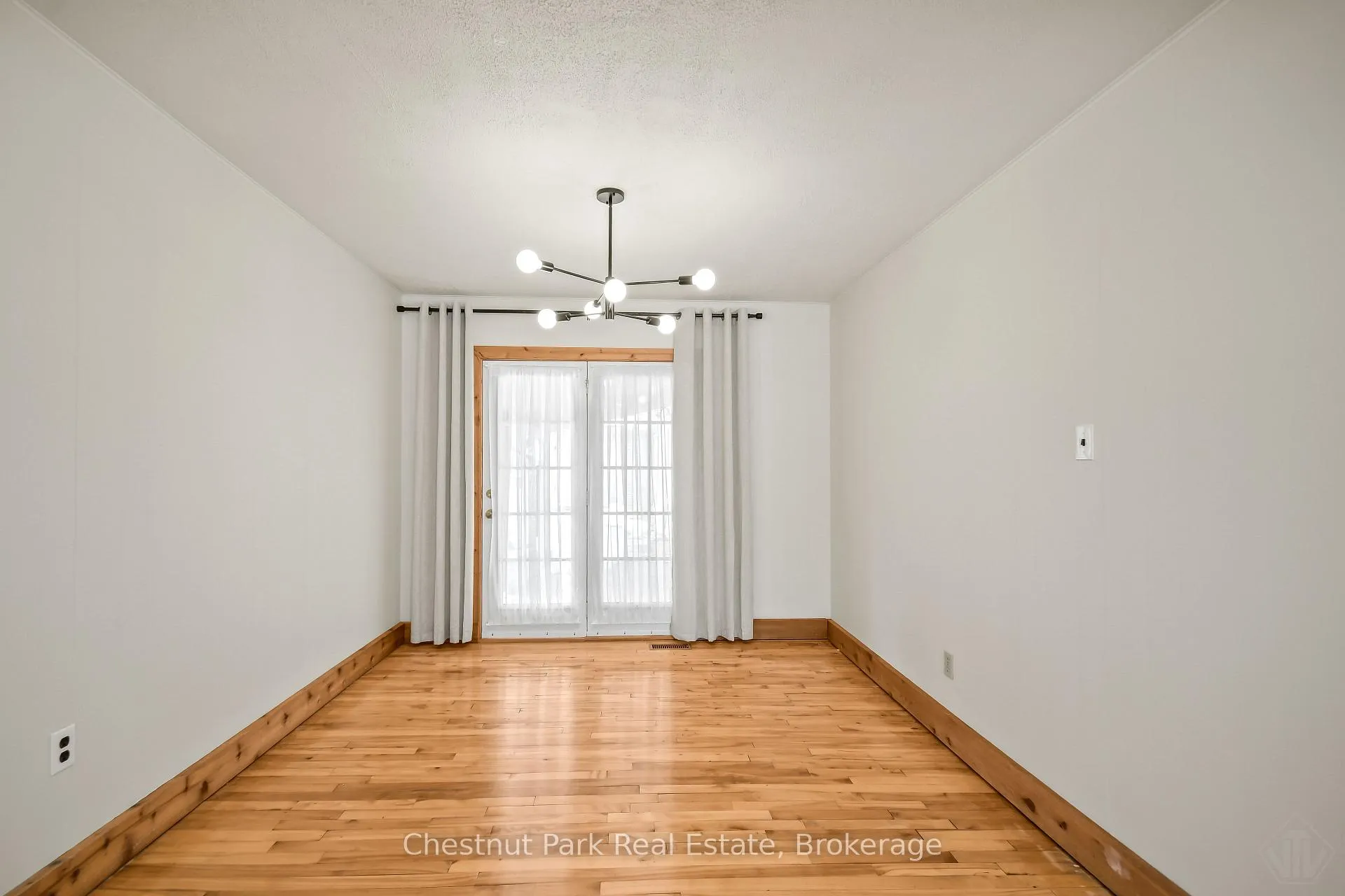 Photo 9 of 175 Crescent Drive, Gravenhurst, Muskoka (S) — HOMEH