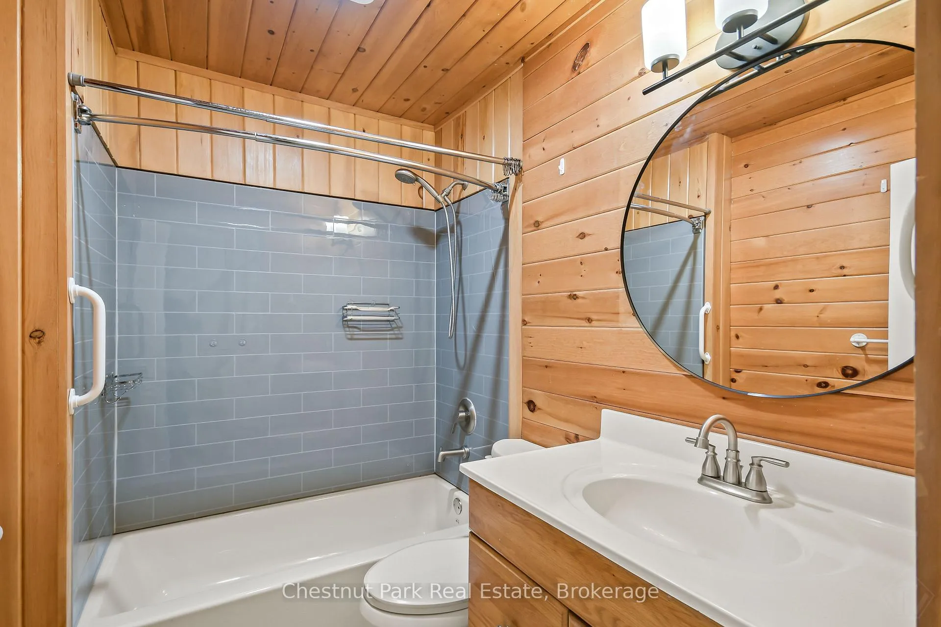 Photo 10 of 175 Crescent Drive, Gravenhurst, Muskoka (S) — HOMEH