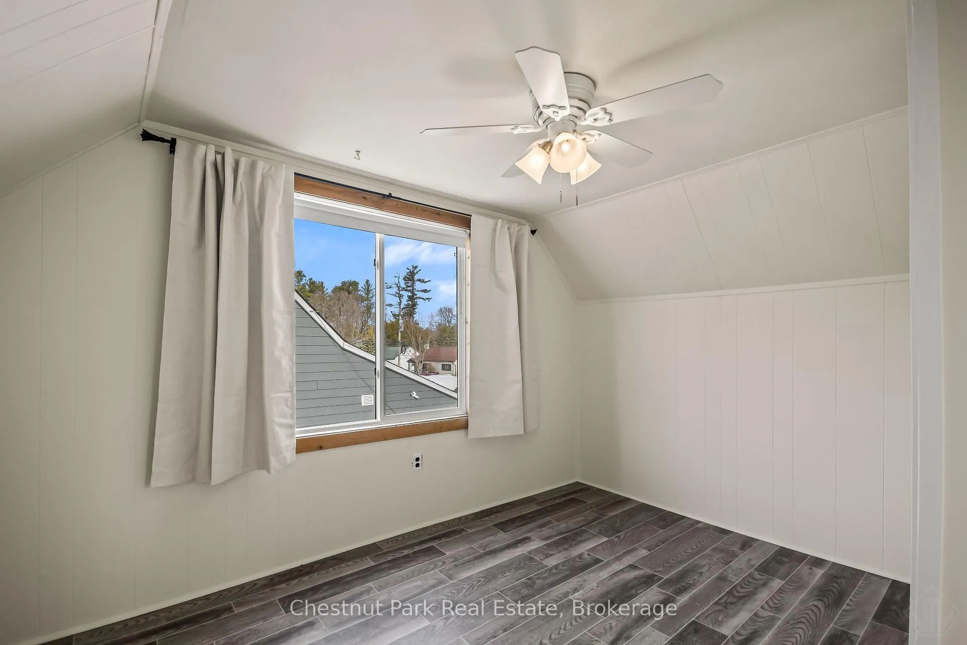 Photo 18 of 175 Crescent Drive, Gravenhurst, Muskoka (S) — HOMEH