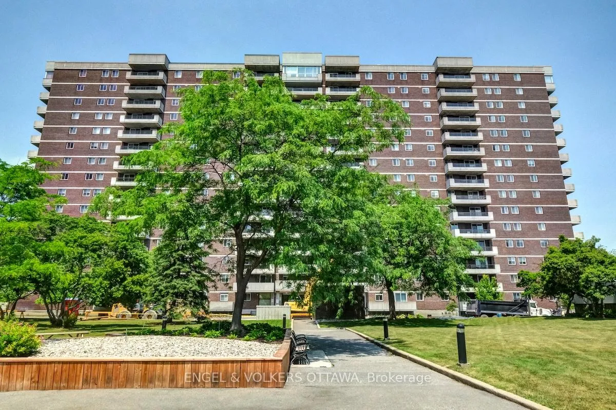 Front of Unit 1103, 1705 Playfair Drive