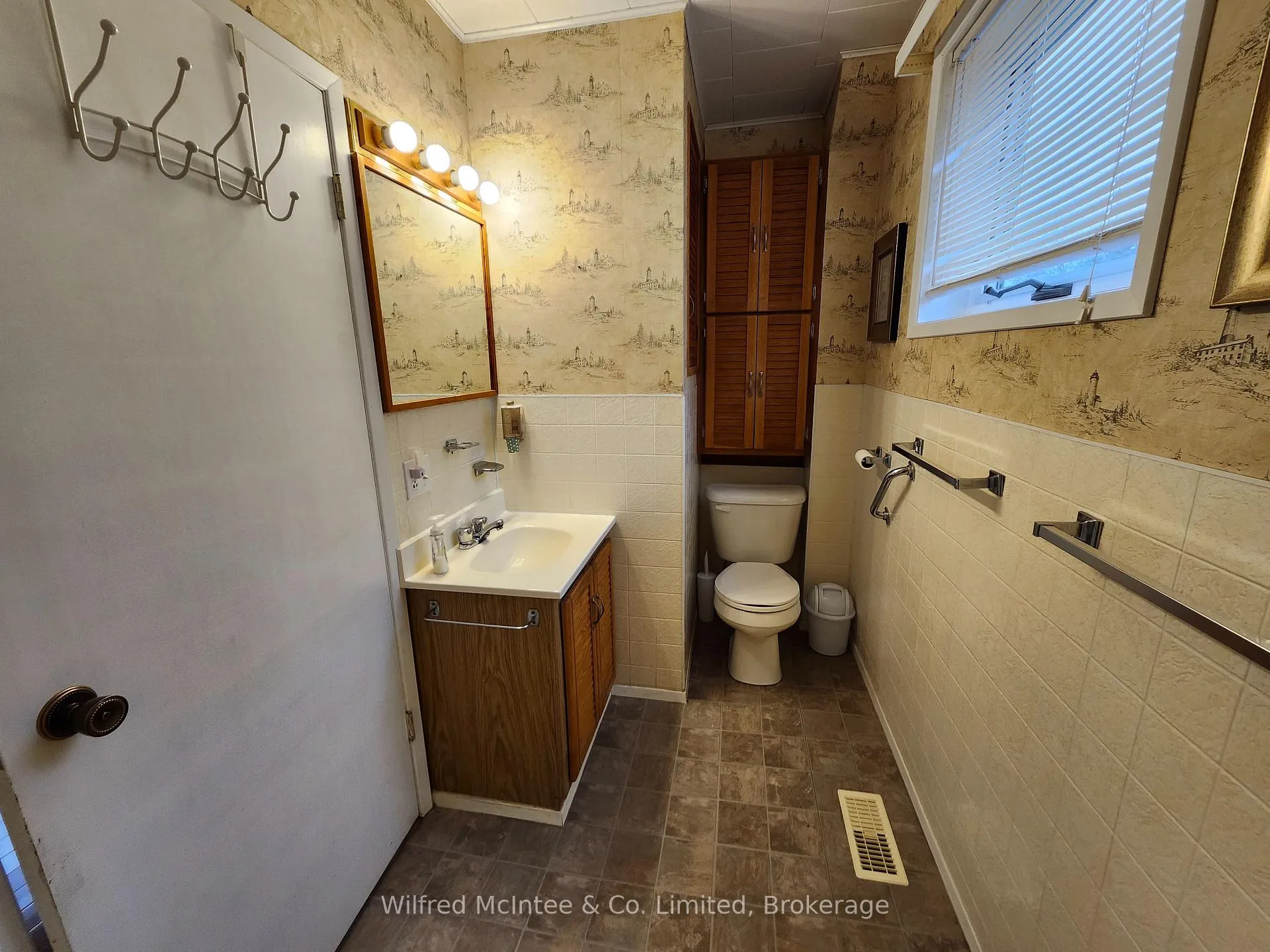 Photo 11 of 55 Albert Street, North Huron, Wingham — HOMEH