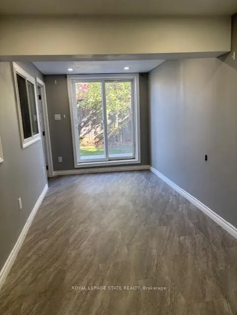 Photo 21 of 45 Thames Way, Hamilton, Mount Hope — HOMEH