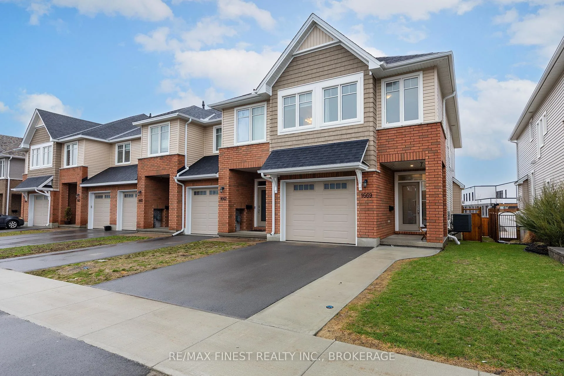 Photo 2 of 1669 Tenley Drive, Kingston, City Northwest — HOMEH