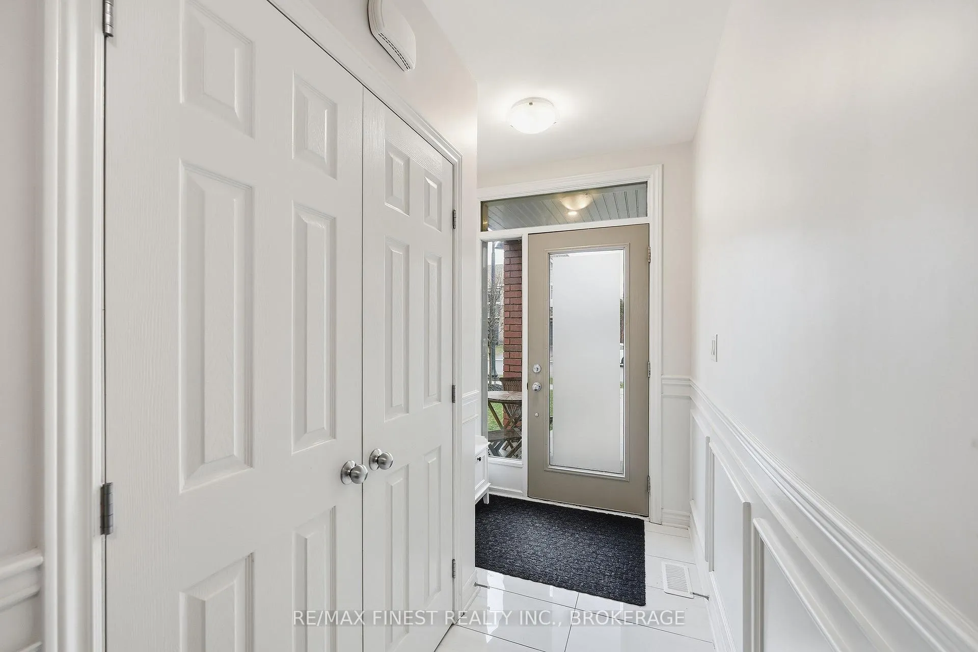 Photo 3 of 1669 Tenley Drive, Kingston, City Northwest — HOMEH