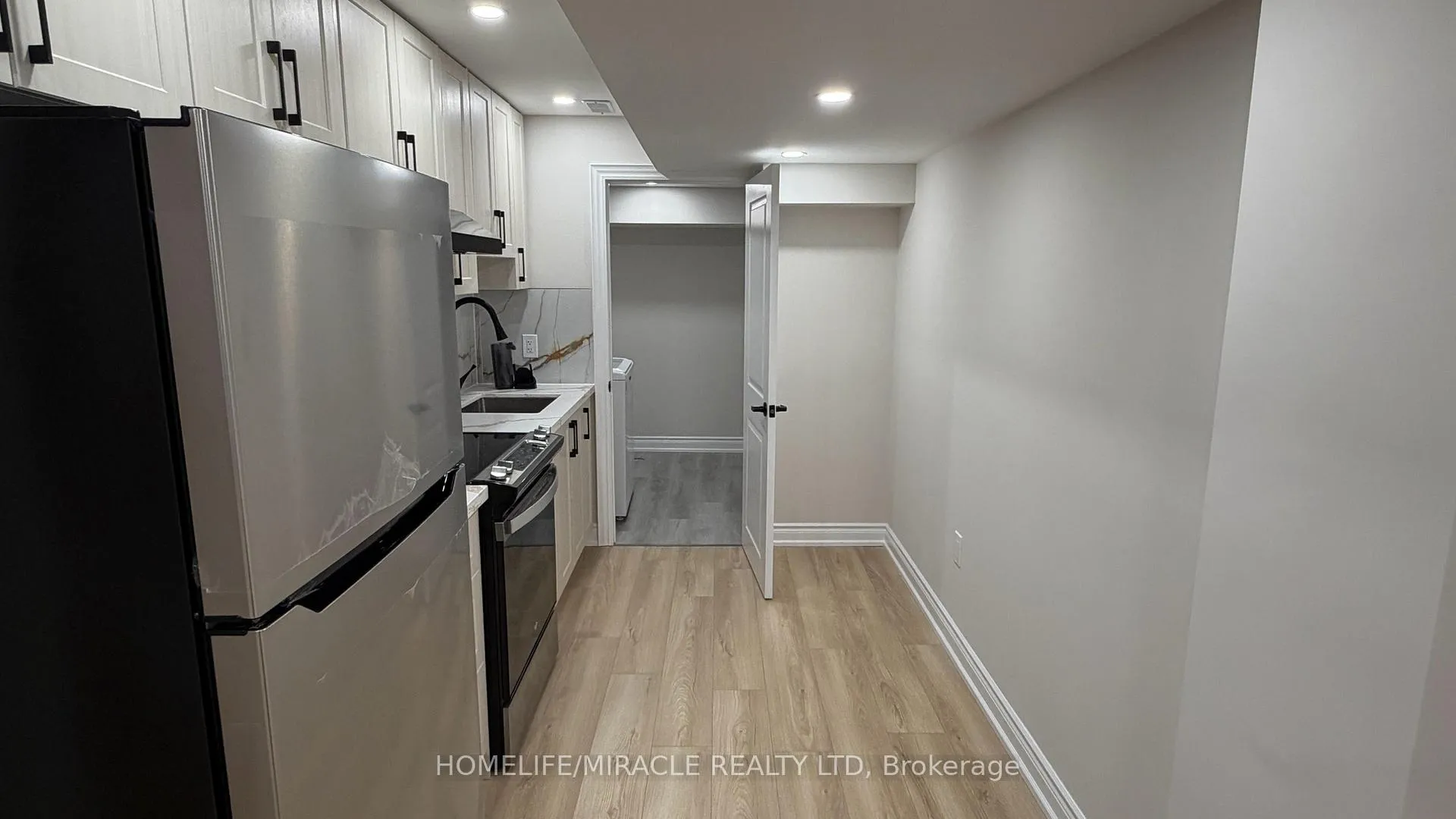 Photo 13 of Unit Bsmt, 8 Reign Lane, Markham, Cedarwood — HOMEH