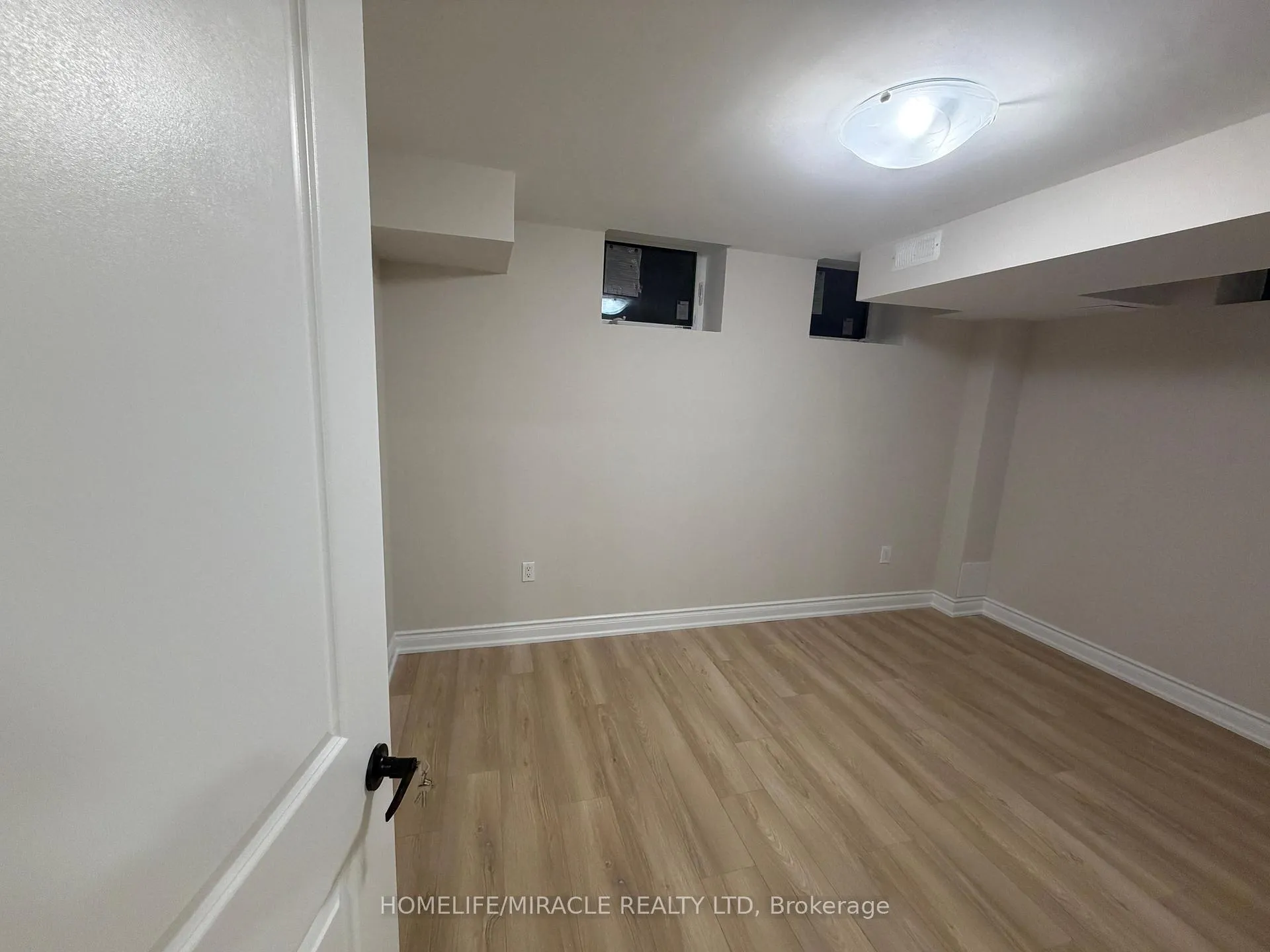 Photo 14 of Unit Bsmt, 8 Reign Lane, Markham, Cedarwood — HOMEH