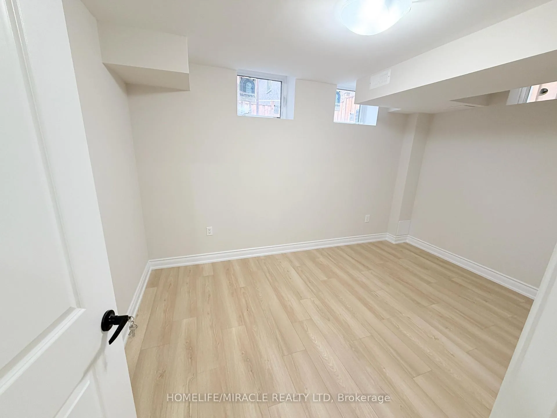 Photo 17 of Unit Bsmt, 8 Reign Lane, Markham, Cedarwood — HOMEH