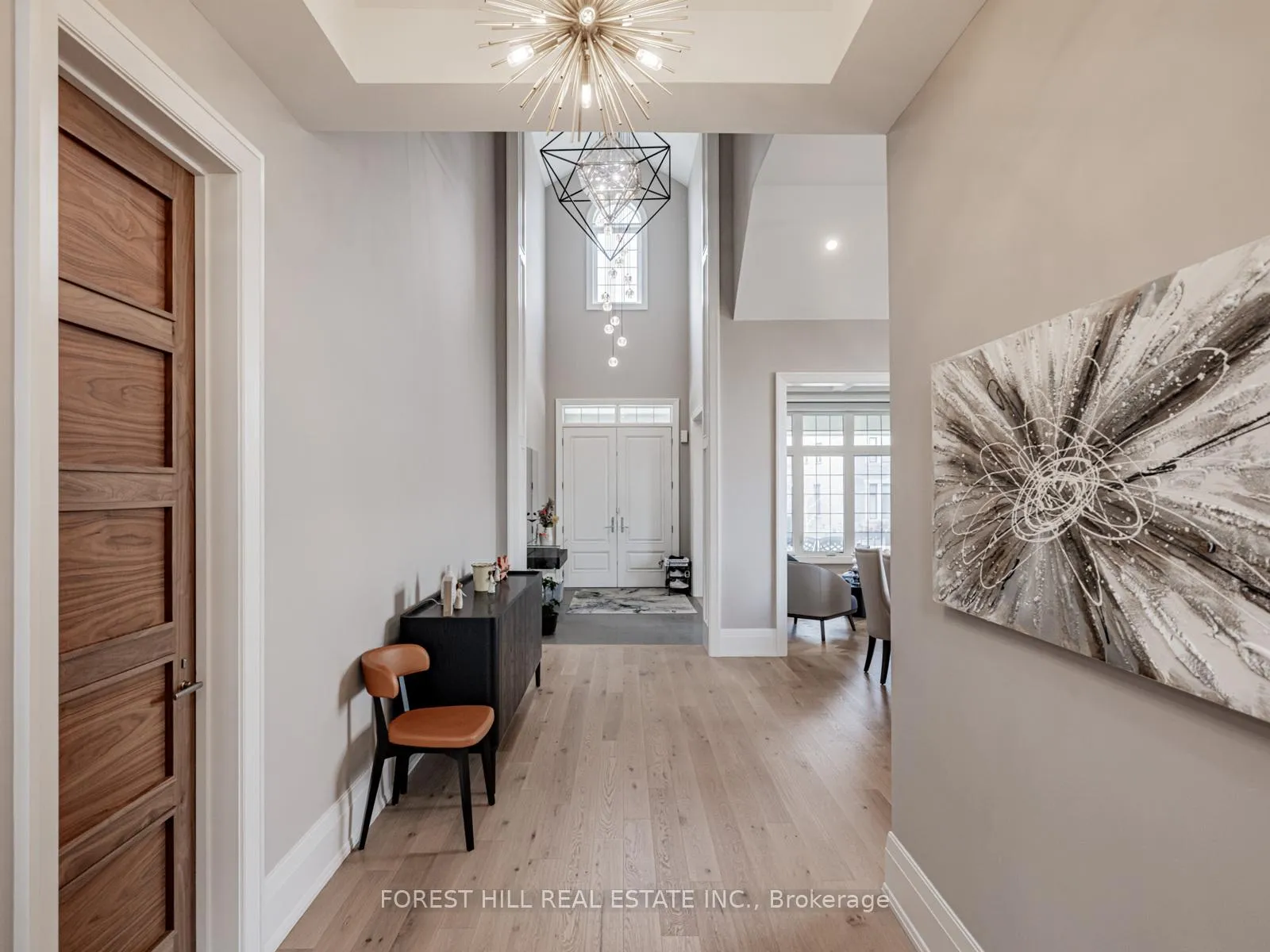 Photo 4 of 13 Pellegrini Drive, Vaughan, Kleinburg — HOMEH