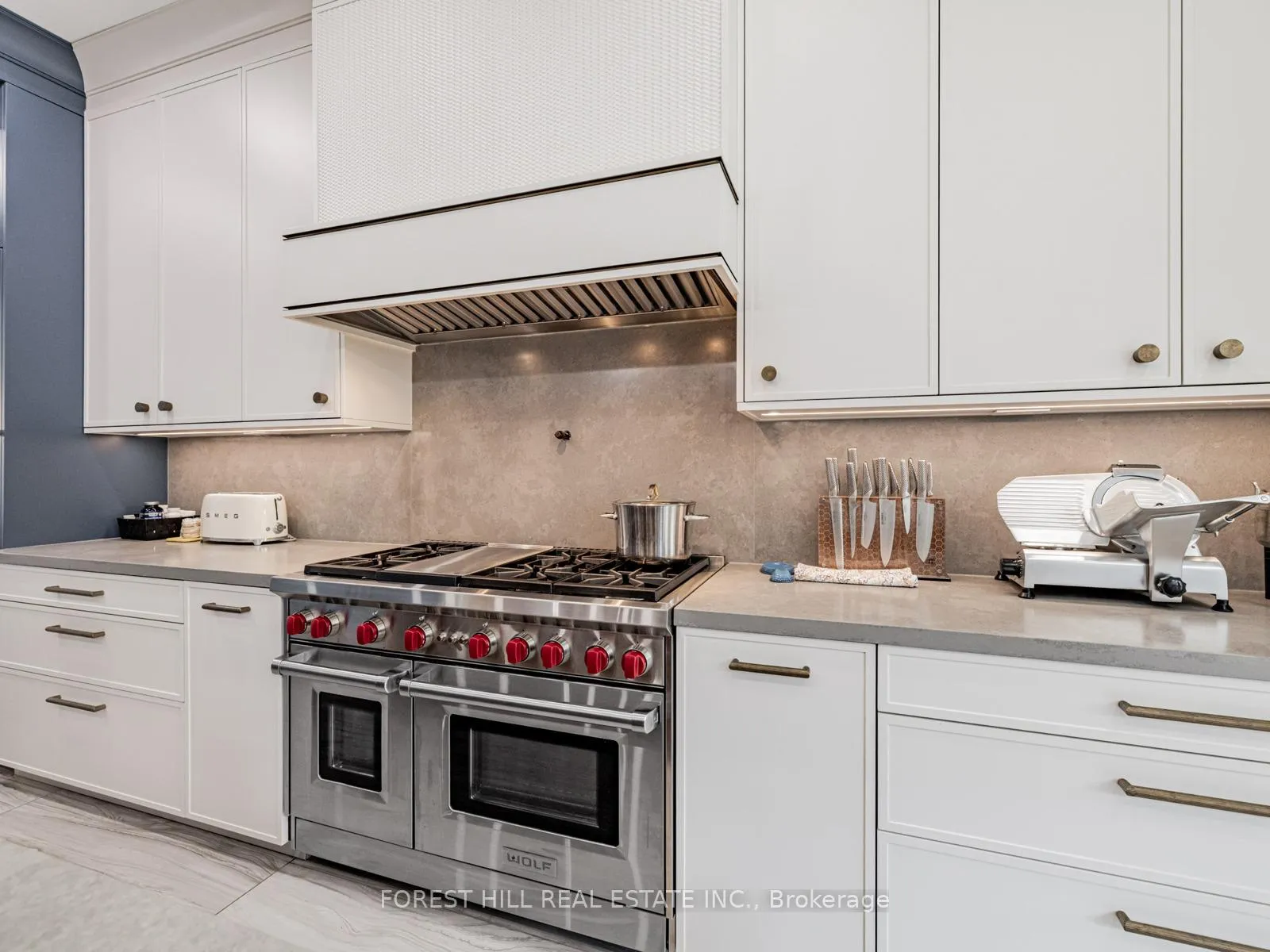 Photo 18 of 13 Pellegrini Drive, Vaughan, Kleinburg — HOMEH
