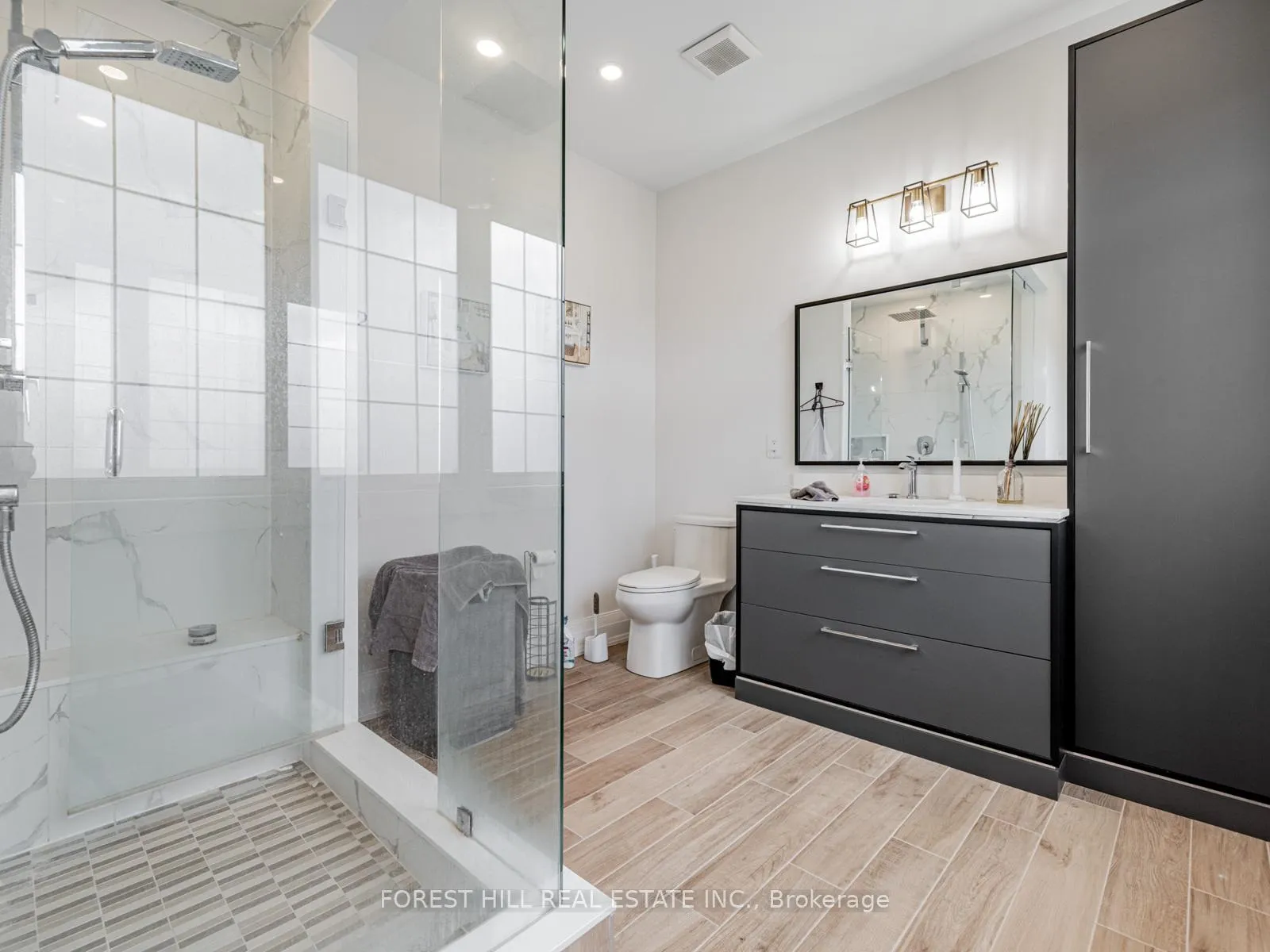 Photo 37 of 13 Pellegrini Drive, Vaughan, Kleinburg — HOMEH