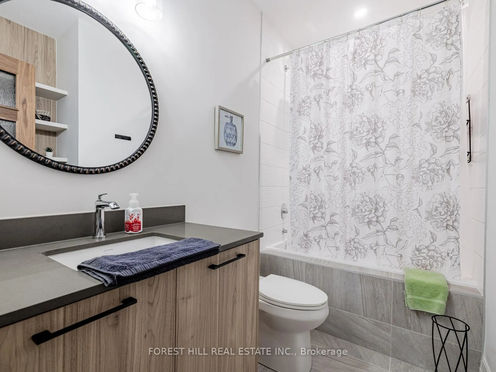 Photo 41 of 13 Pellegrini Drive, Vaughan, Kleinburg — HOMEH