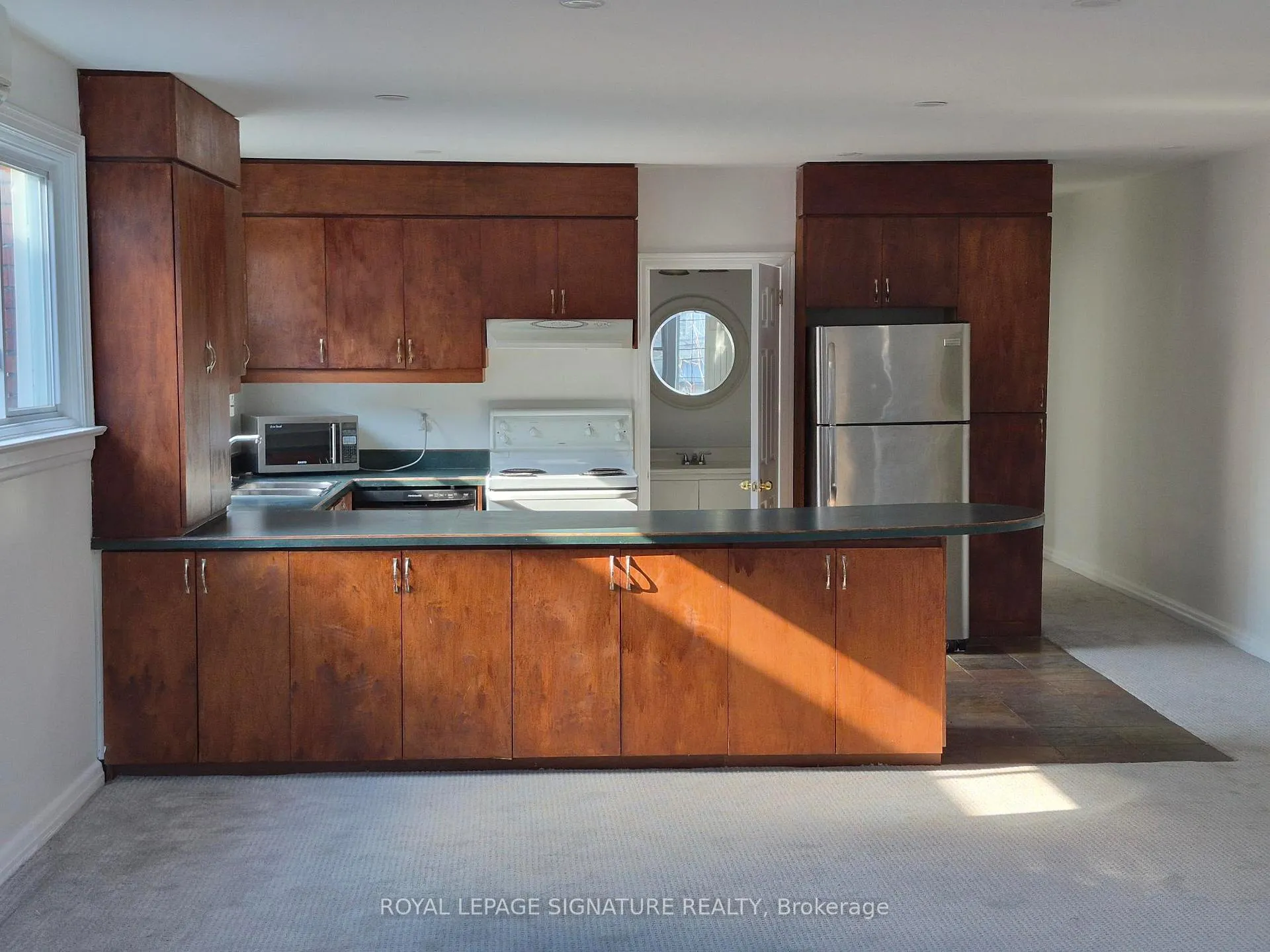 Photo 5 of Unit Apt 2, 344 Roselawn Avenue, Toronto, Yonge-Eglinton — HOMEH