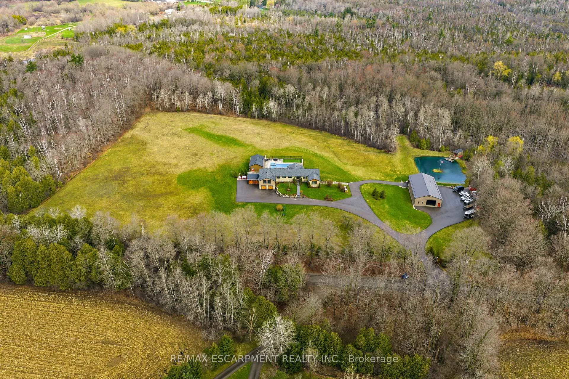 Photo 4 of 1371 10th Concession Road W, Hamilton, Rural Flamborough — HOMEH