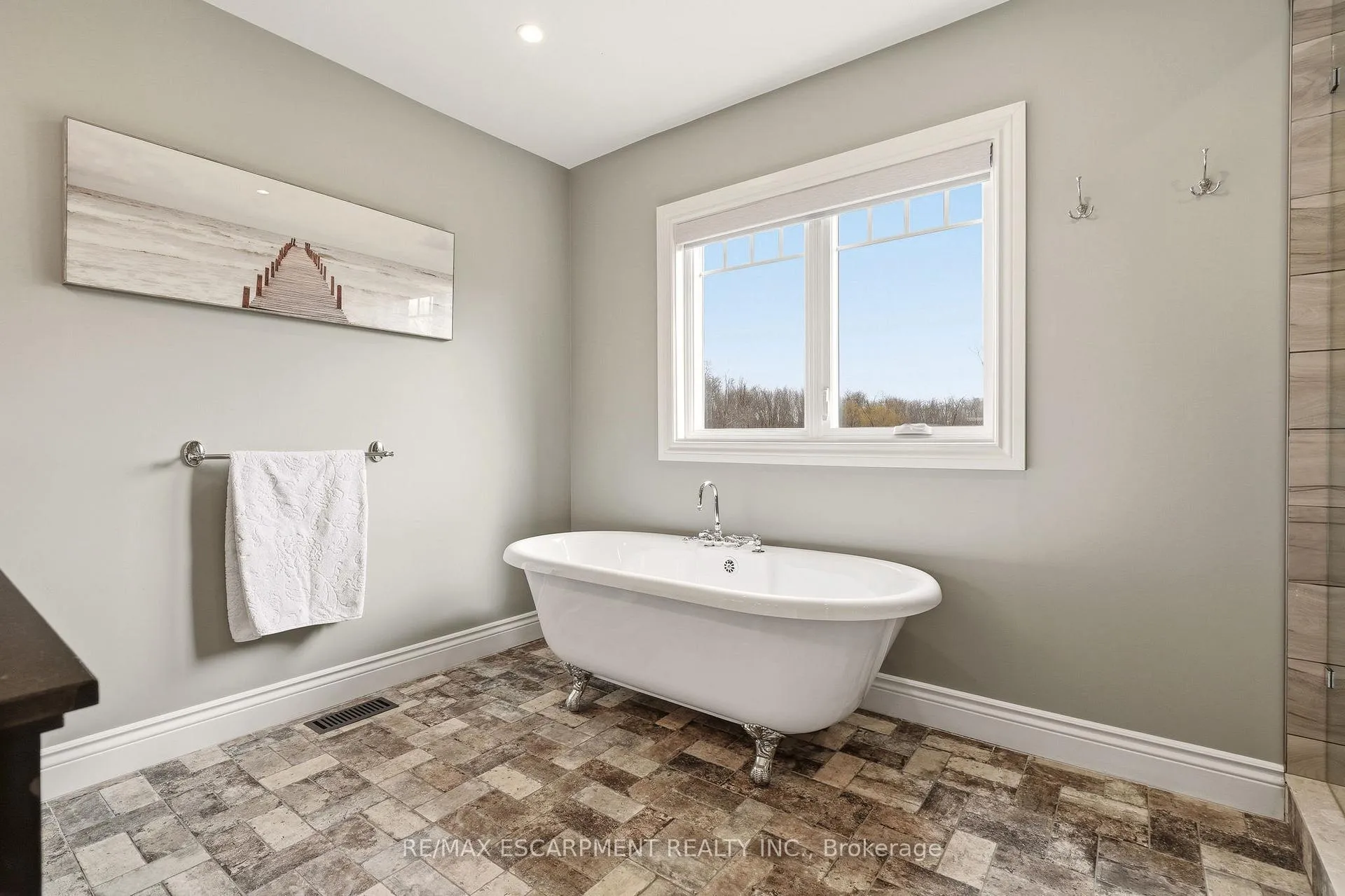 Photo 17 of 1371 10th Concession Road W, Hamilton, Rural Flamborough — HOMEH