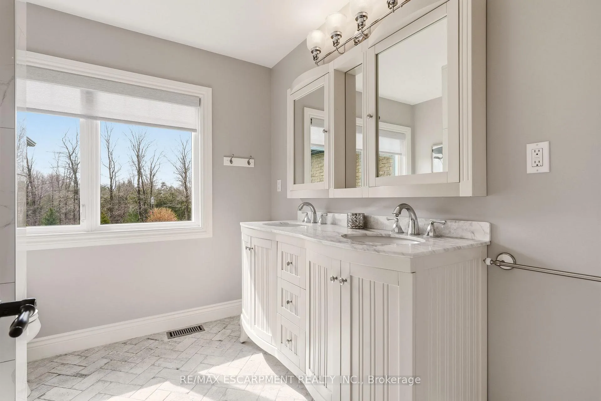 Photo 21 of 1371 10th Concession Road W, Hamilton, Rural Flamborough — HOMEH