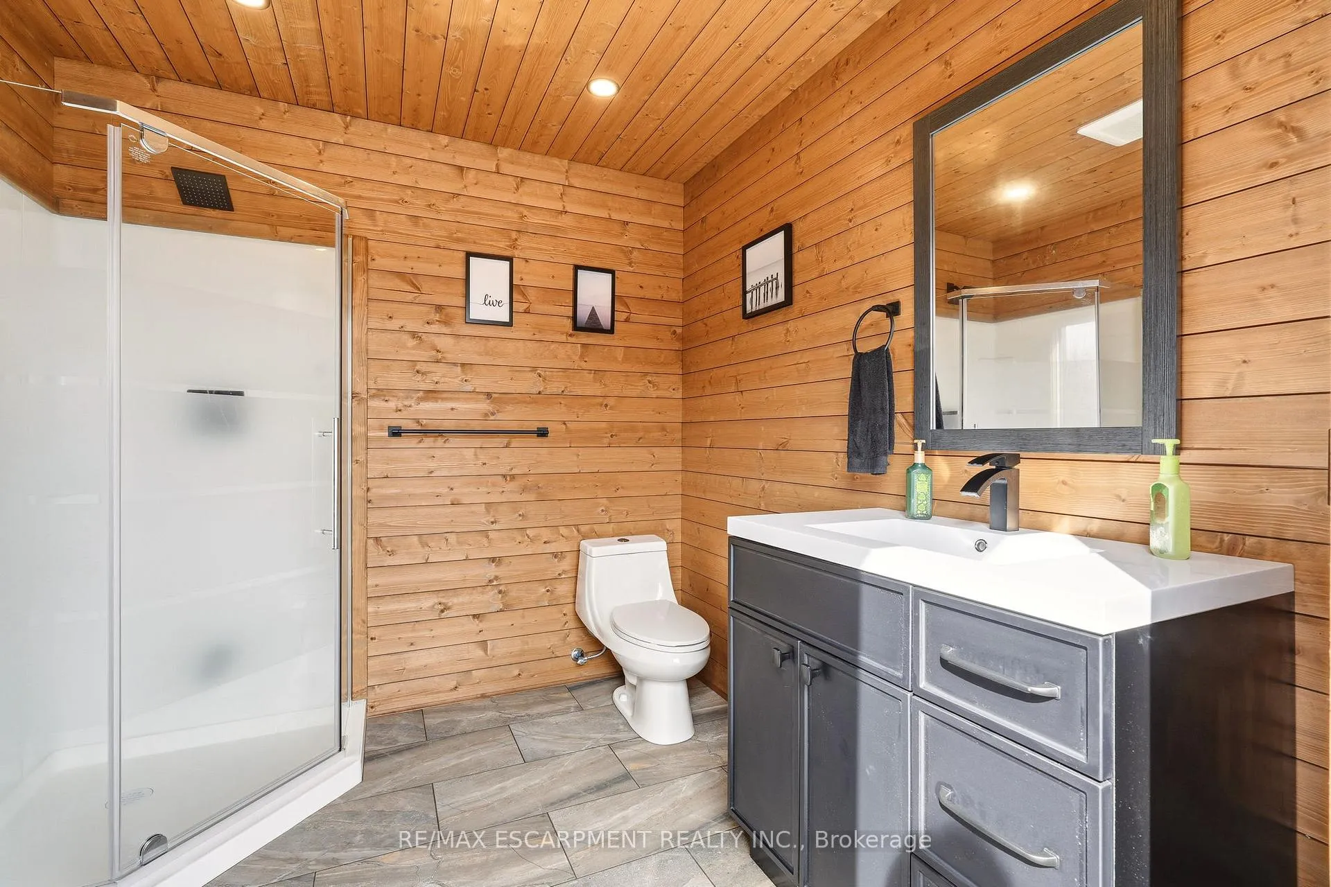 Photo 46 of 1371 10th Concession Road W, Hamilton, Rural Flamborough — HOMEH