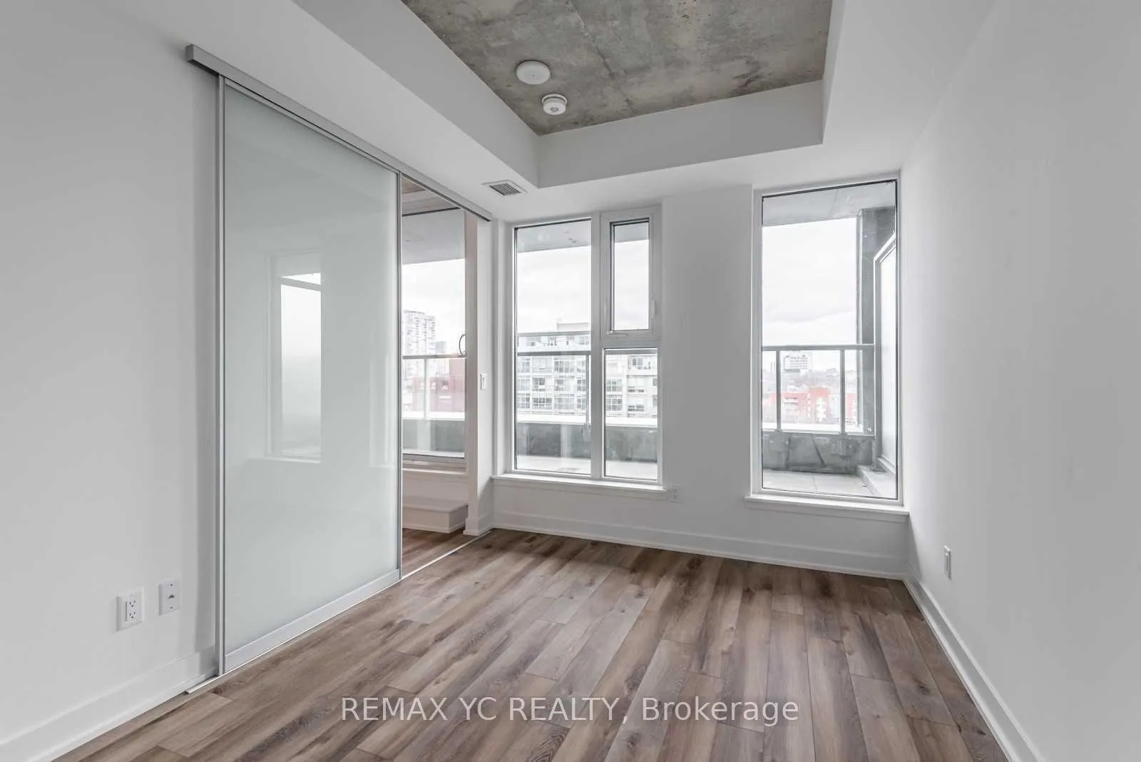 Photo 9 of Unit 923, 30 Baseball Place, Toronto, South Riverdale — HOMEH