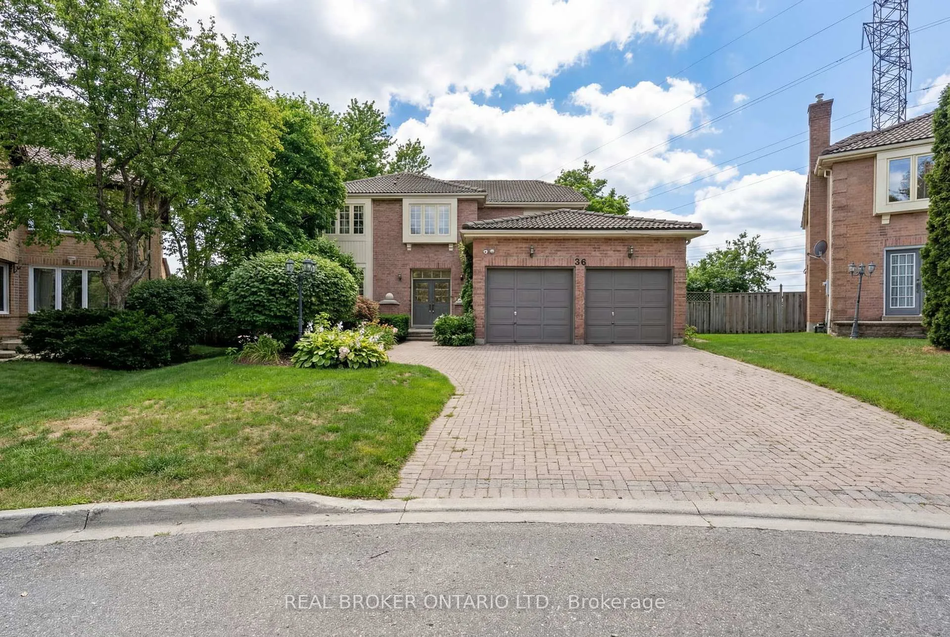 Front of 36 Ellingwood Court
