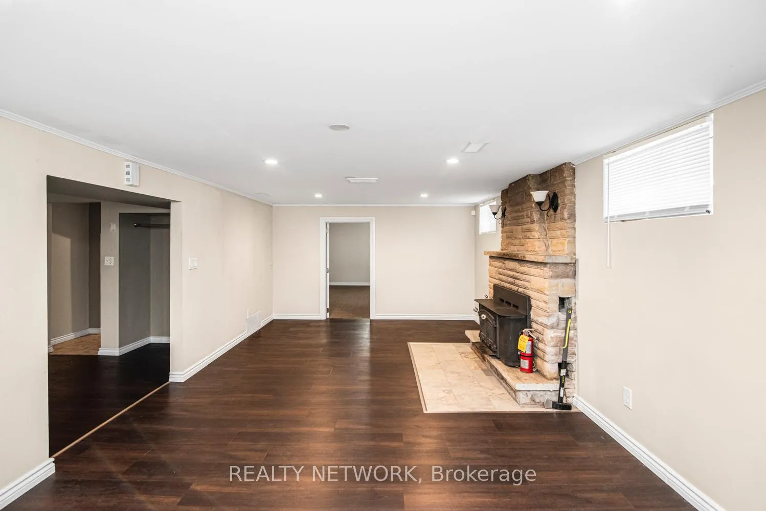 Photo 29 of 101 Victor Boulevard, Hamilton, Greeningdon — HOMEH